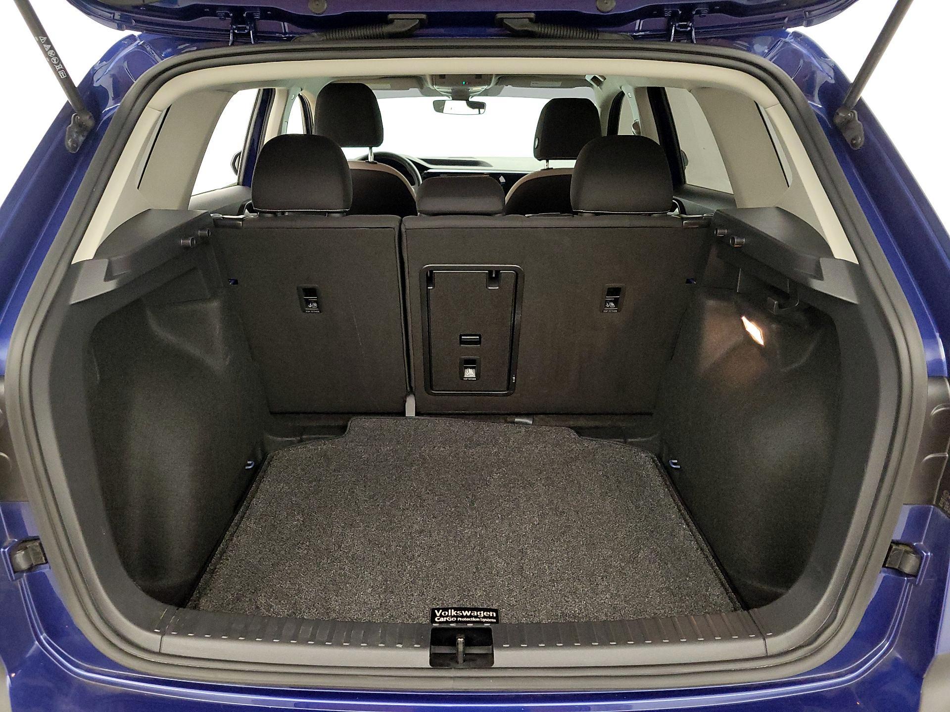 Thumbnail: 2023 Volkswagen Taos - 20