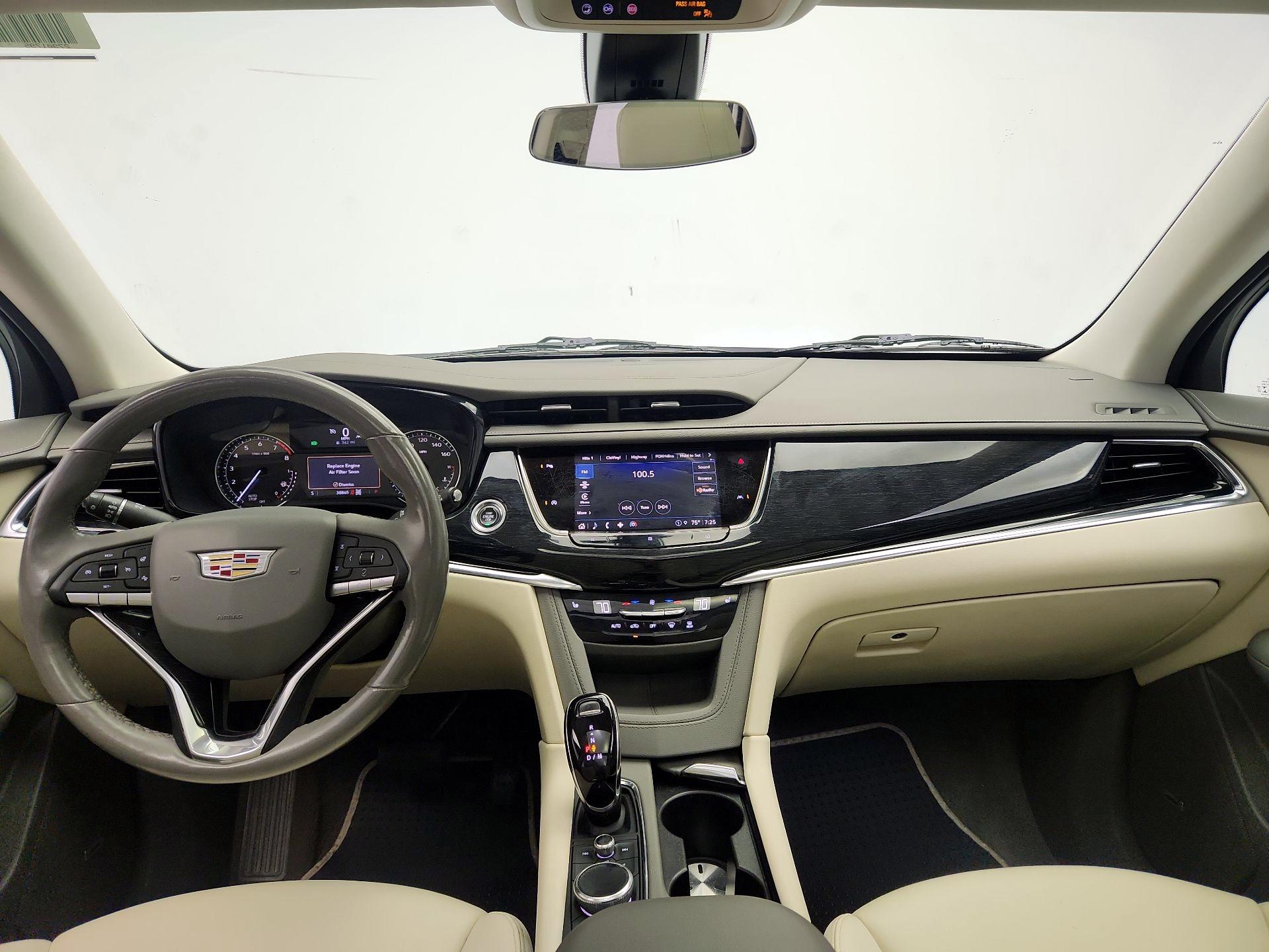 Thumbnail: 2021 Cadillac XT6 - 9