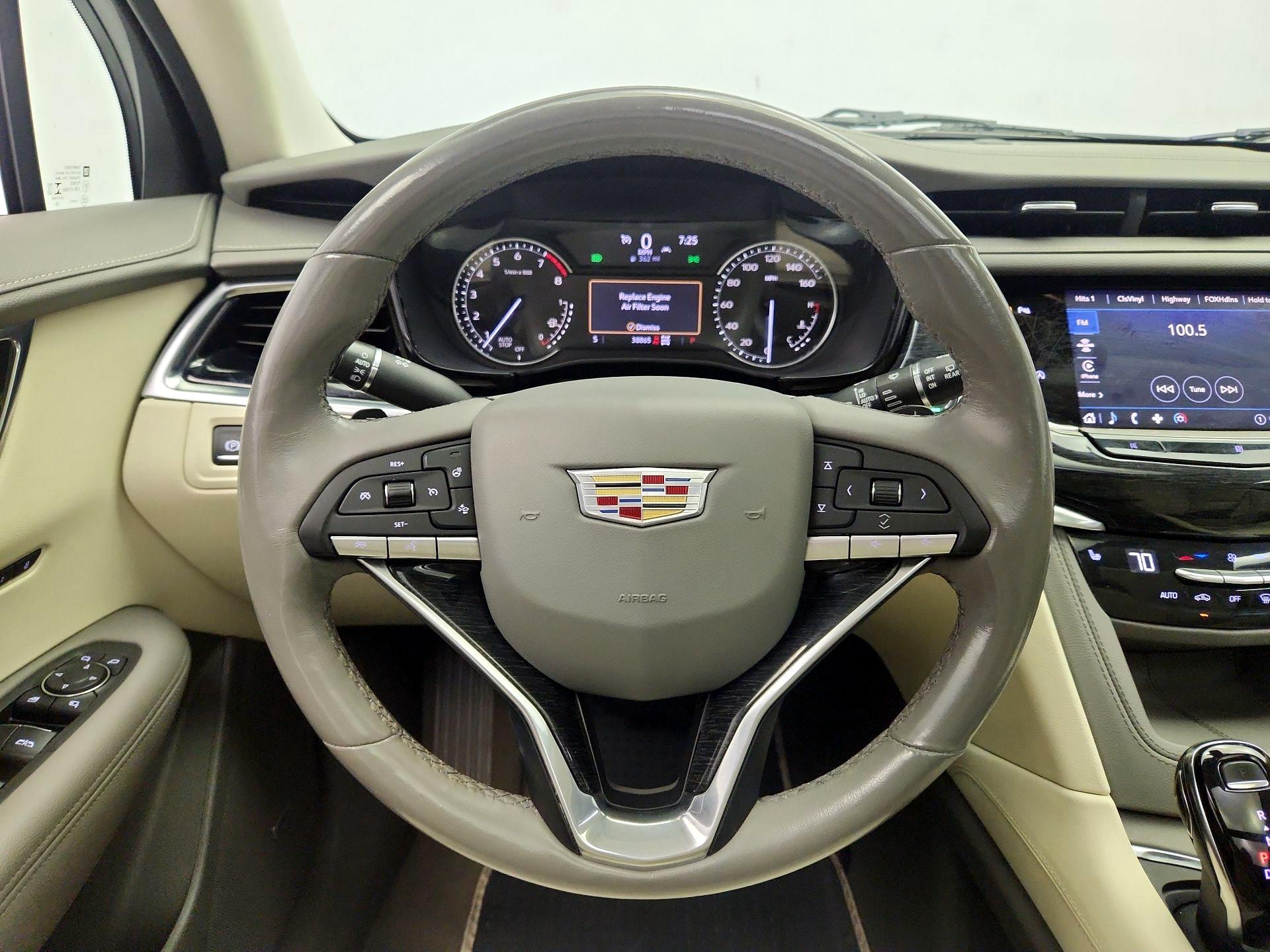 Thumbnail: 2021 Cadillac XT6 - 10
