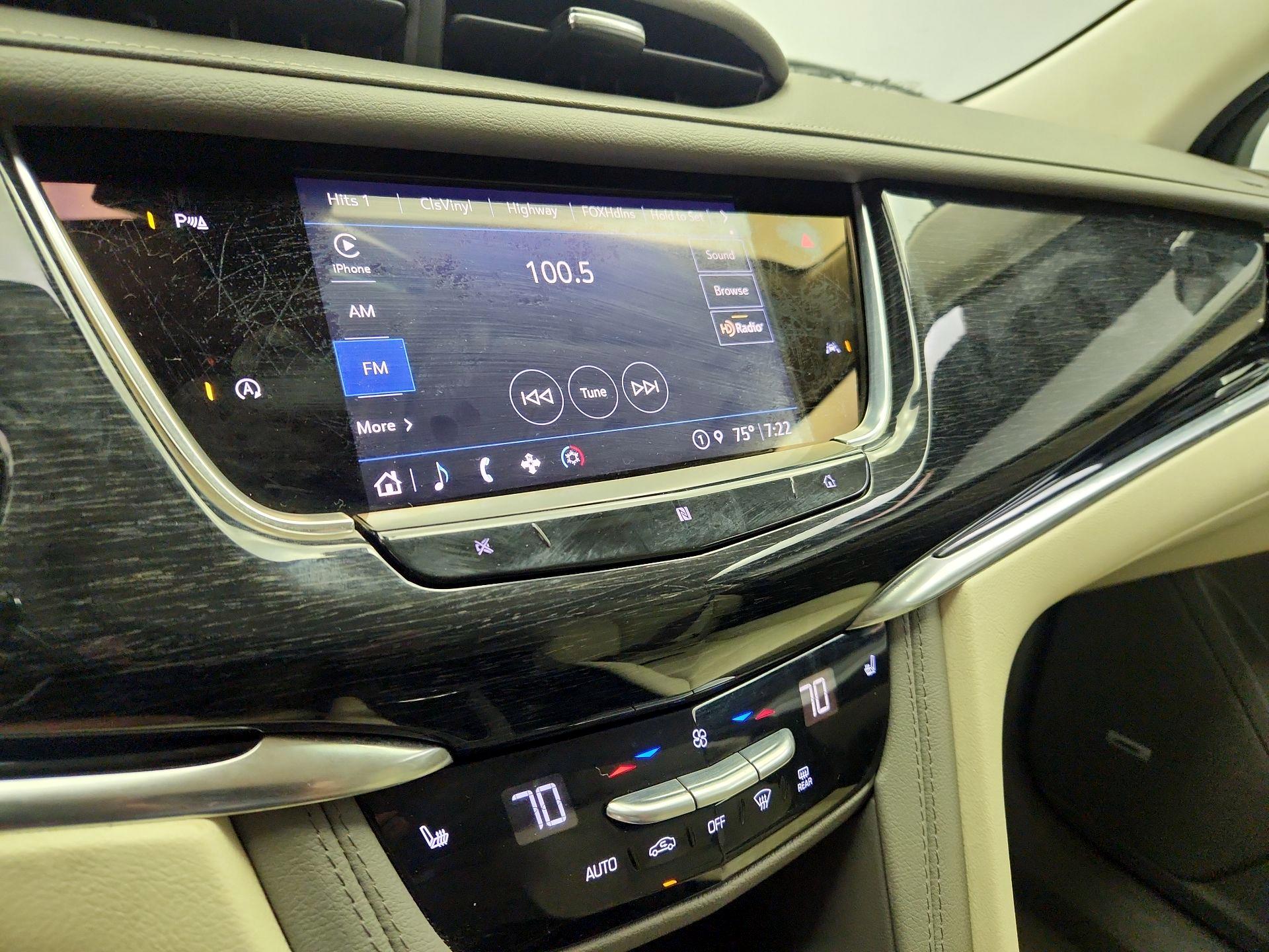 Thumbnail: 2021 Cadillac XT6 - 15