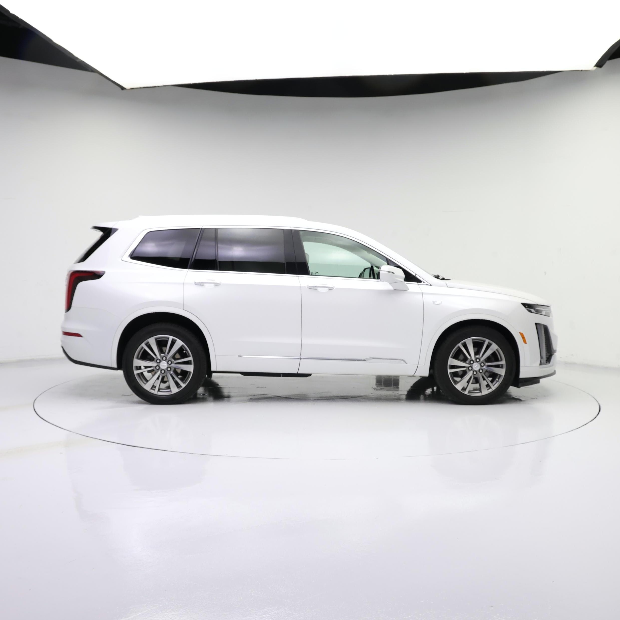 Thumbnail: 2021 Cadillac XT6 - 7