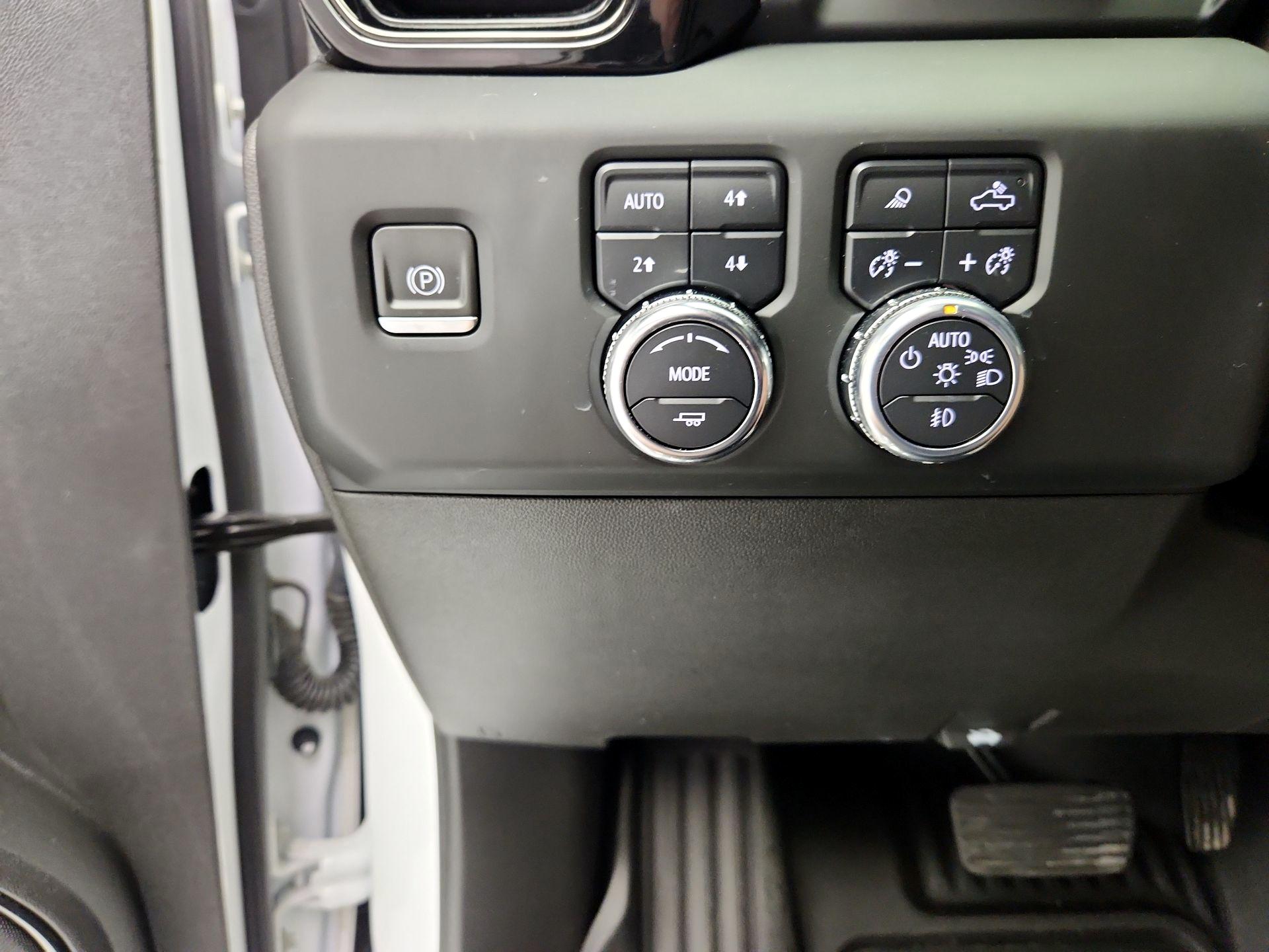 Thumbnail: 2023 GMC Sierra 1500 - 13