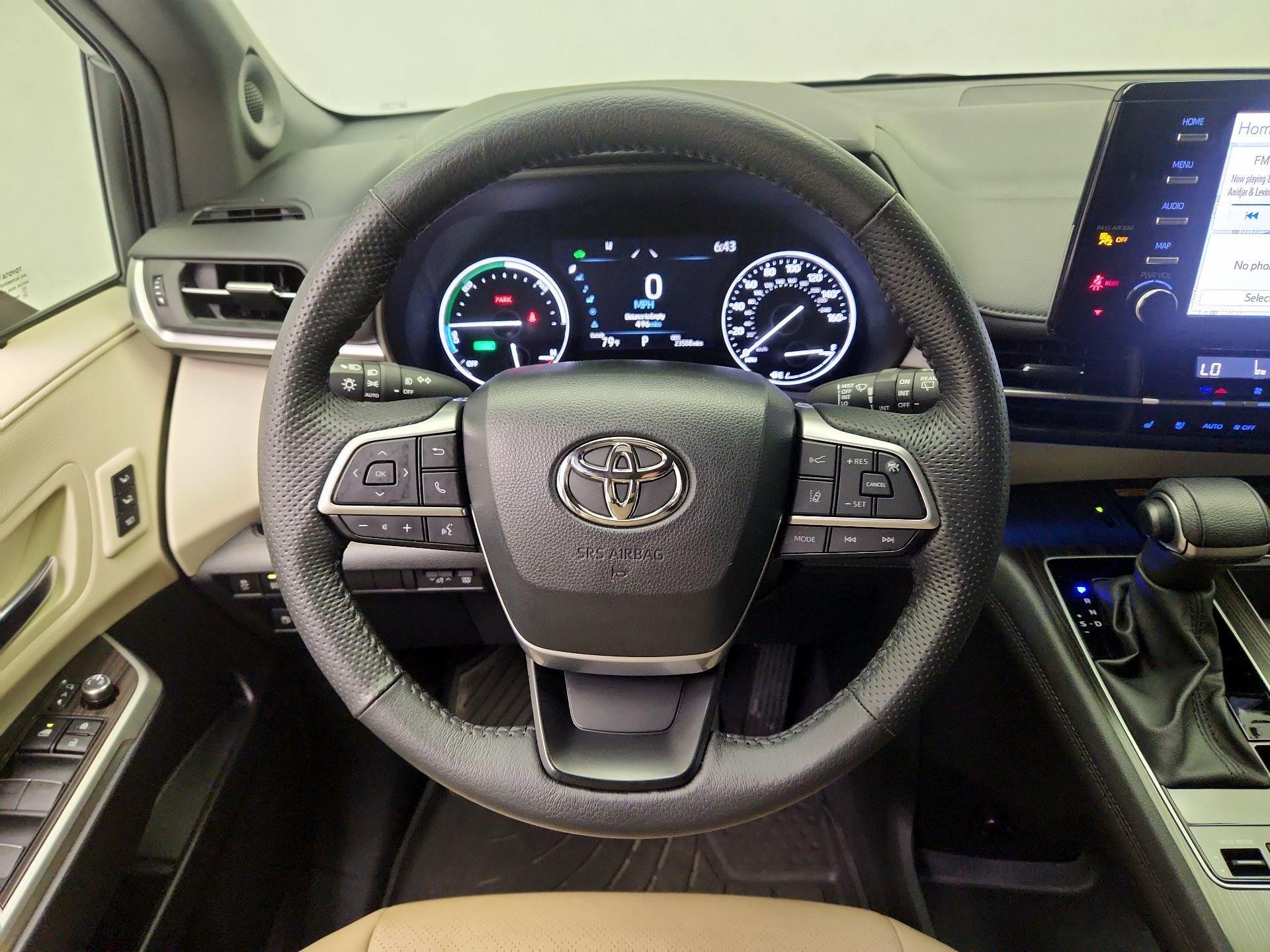 Thumbnail: 2024 Toyota Sienna - 10