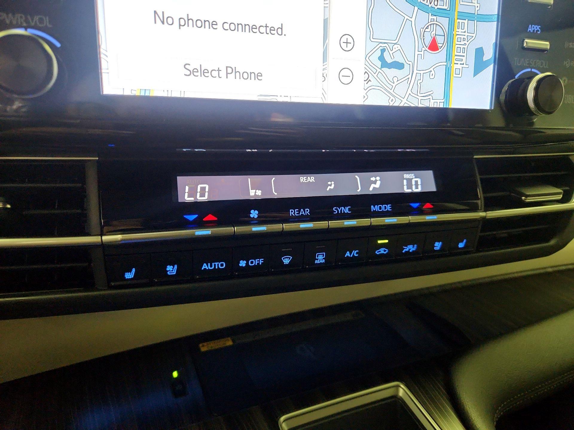 Thumbnail: 2024 Toyota Sienna - 17