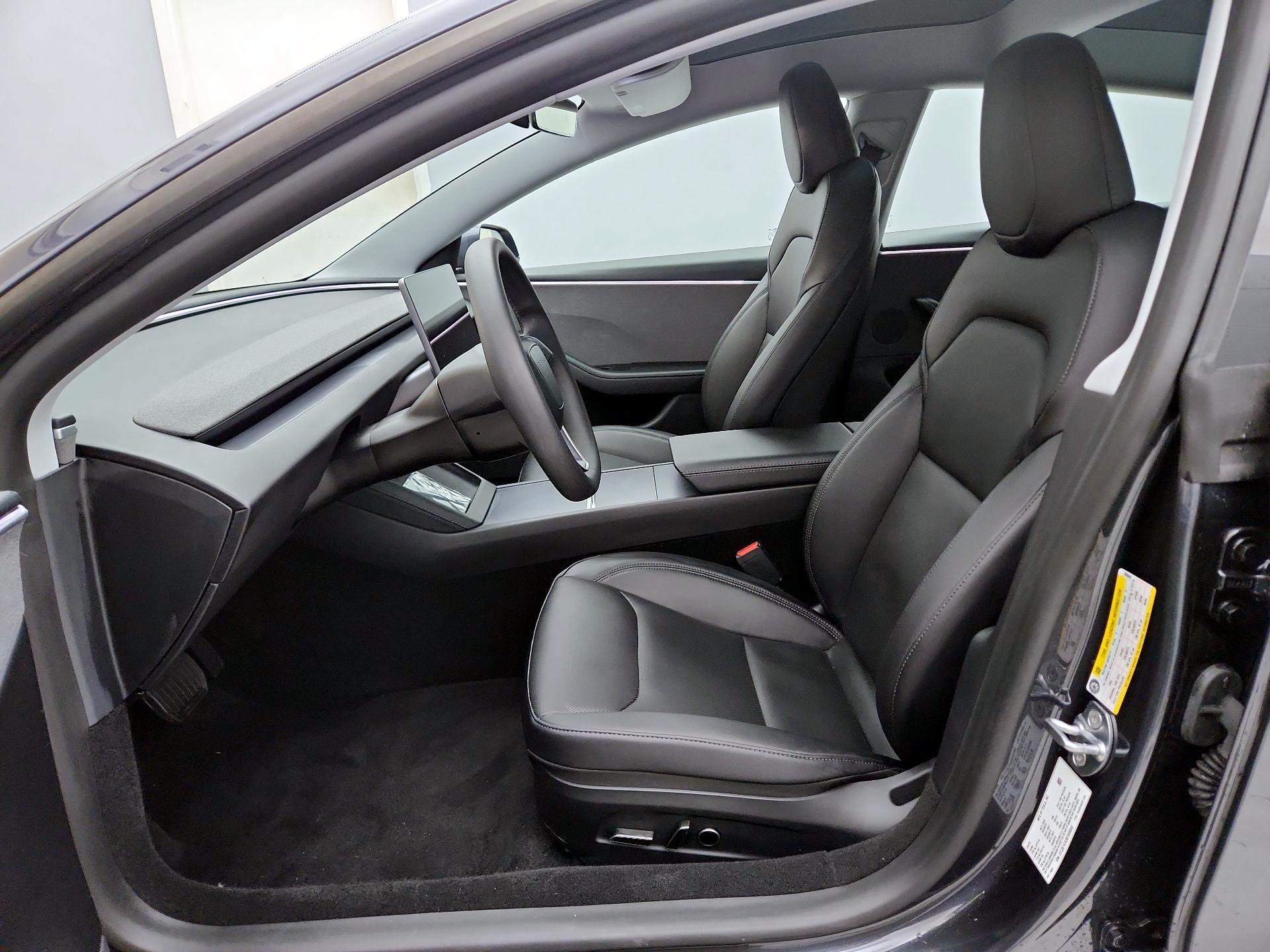 Thumbnail: 2025 Tesla Model 3 - 11