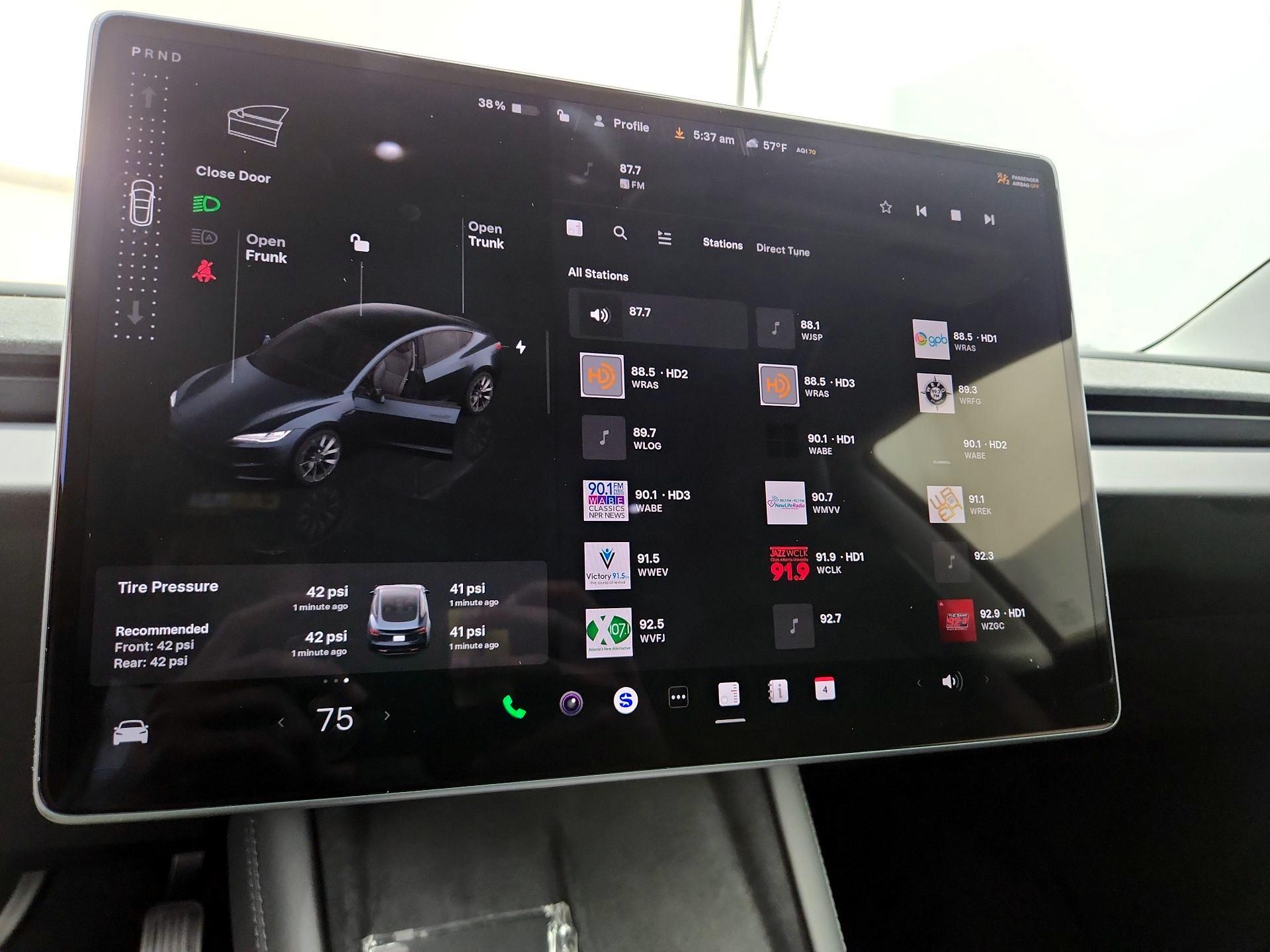 Thumbnail: 2025 Tesla Model 3 - 15