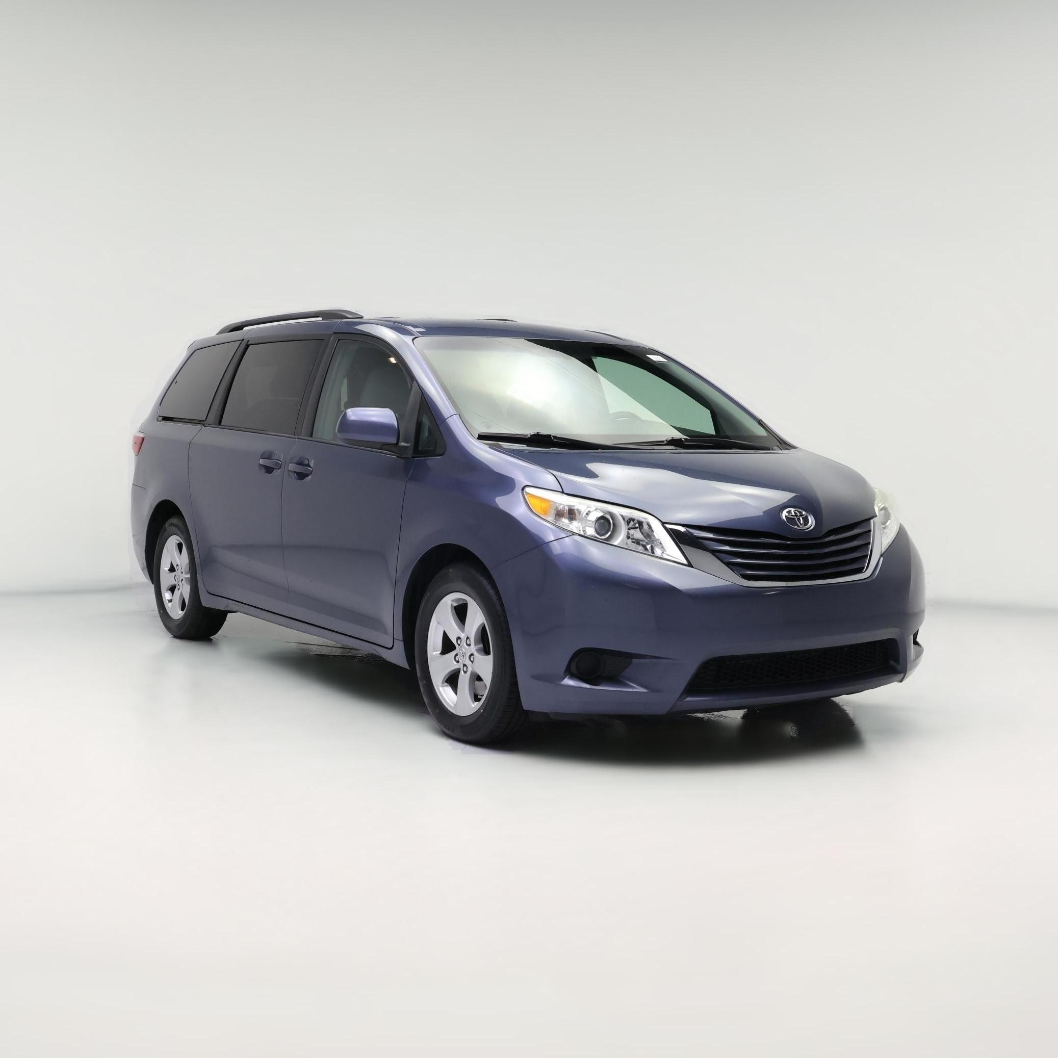 Thumbnail: 2015 Toyota Sienna - 1