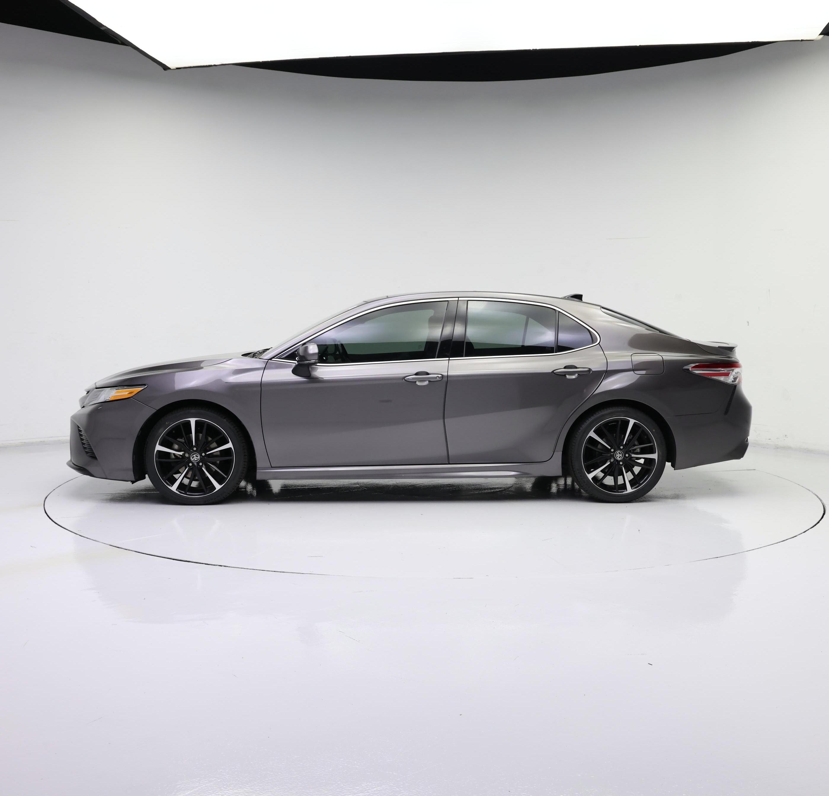 Thumbnail: 2020 Toyota Camry - 3