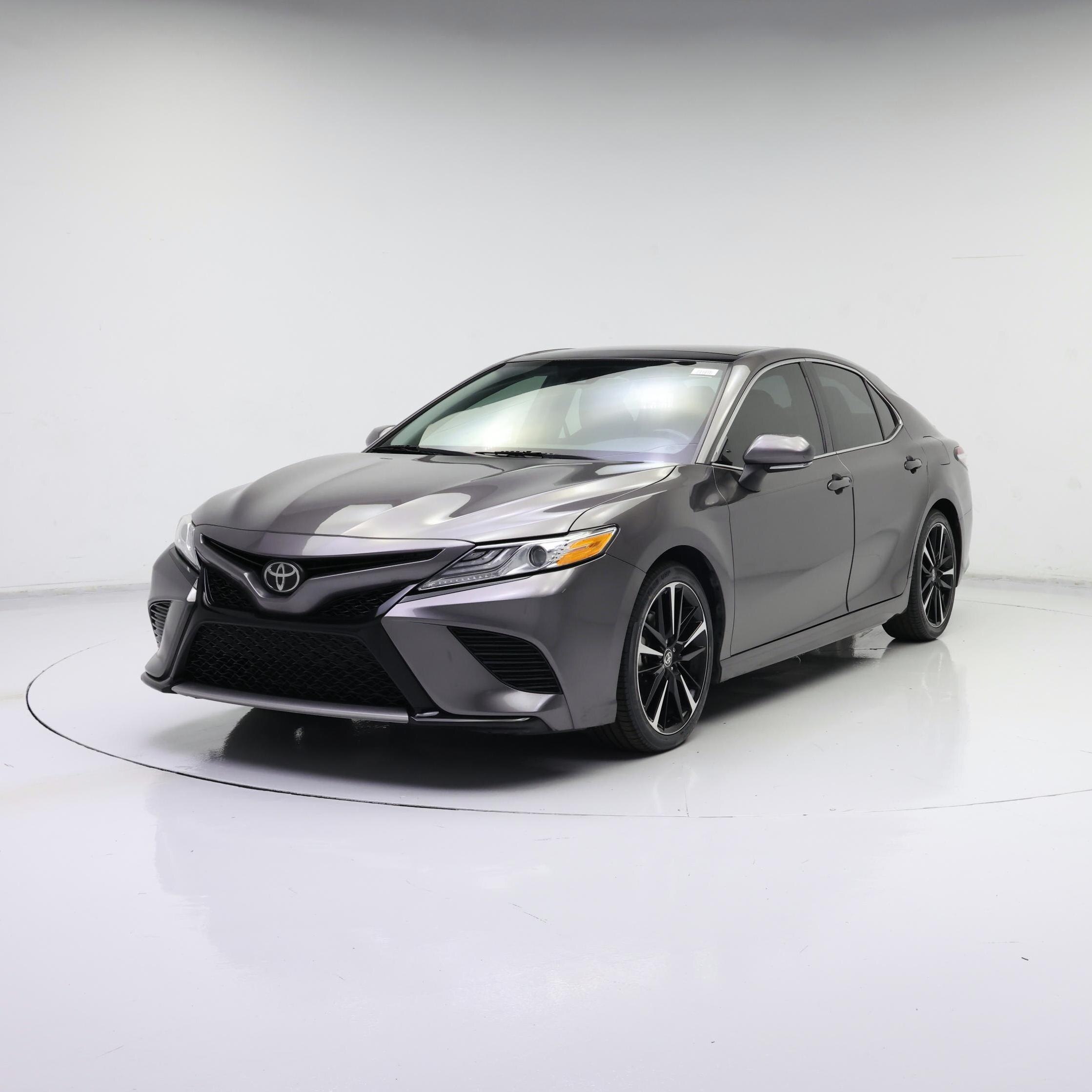 Thumbnail: 2020 Toyota Camry - 4