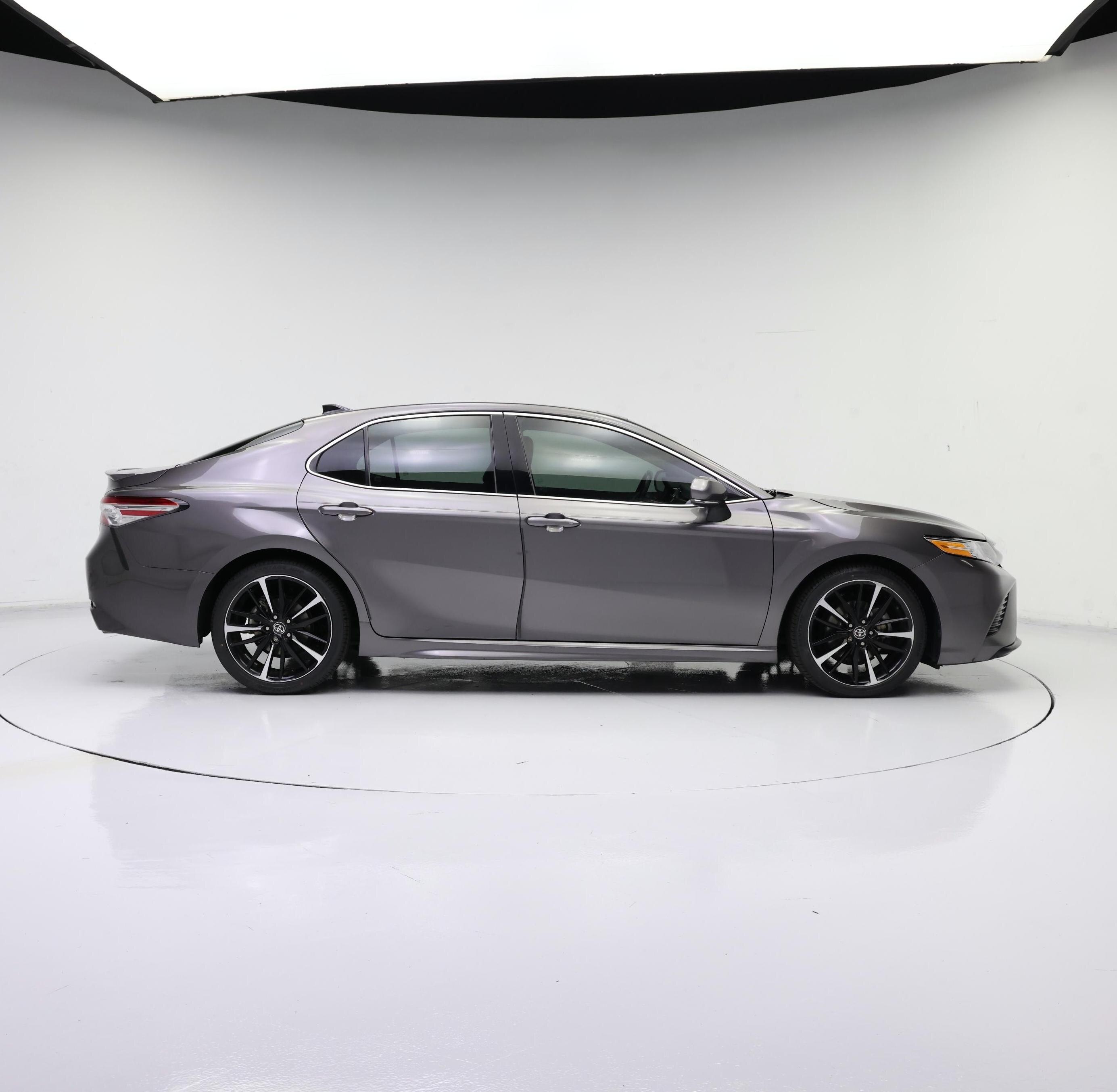 Thumbnail: 2020 Toyota Camry - 7