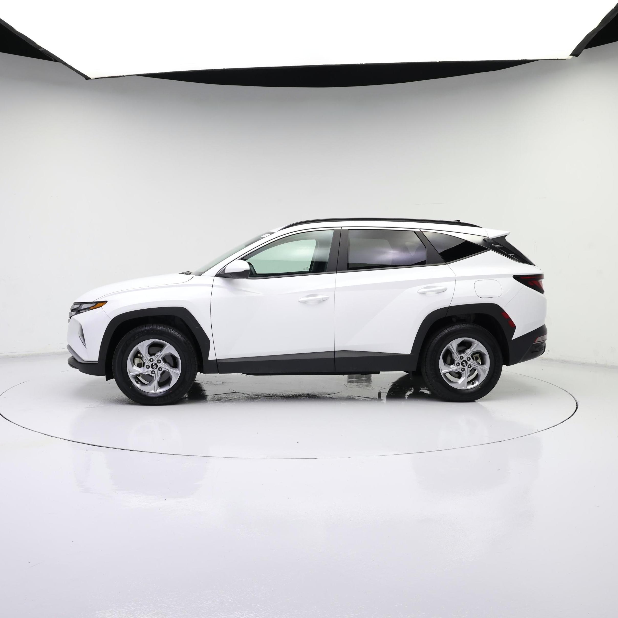 Thumbnail: 2024 Hyundai Tucson - 3