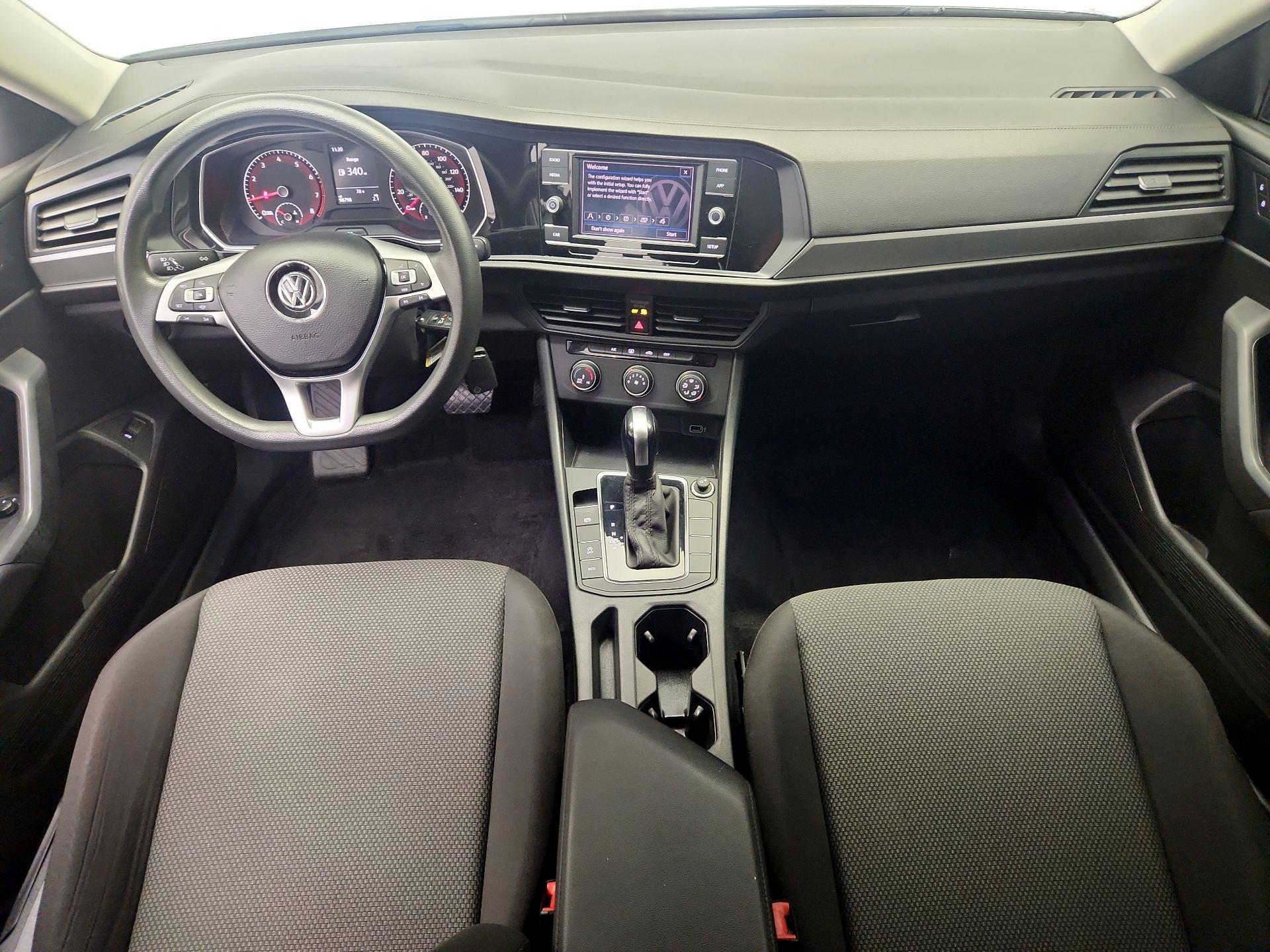 Thumbnail: 2019 Volkswagen Jetta - 9
