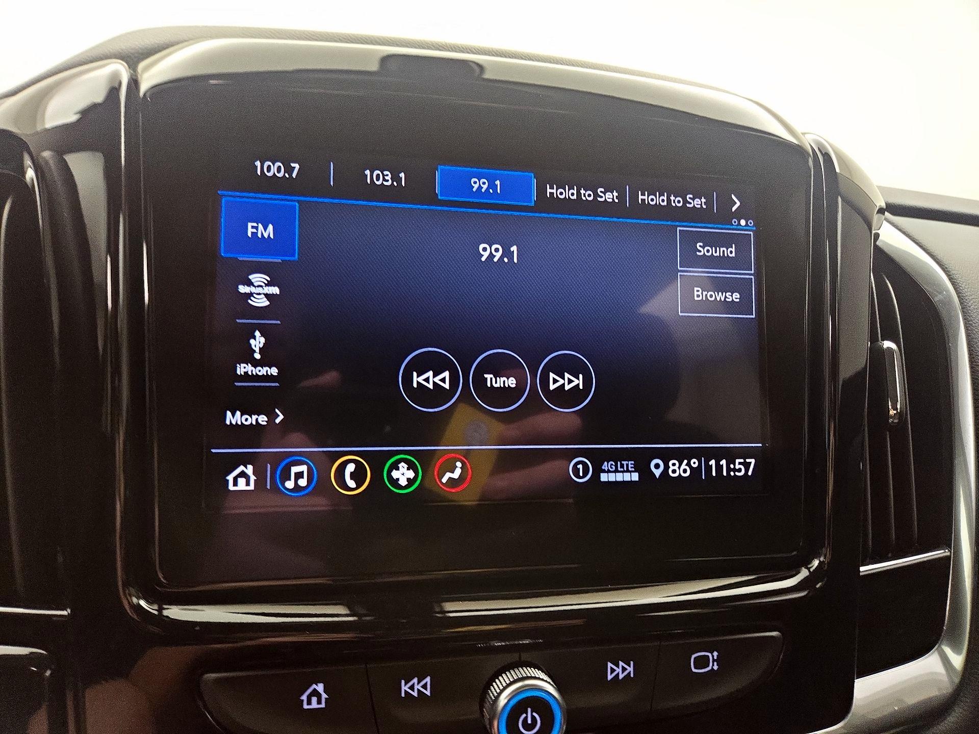 Thumbnail: 2021 Chevrolet Traverse - 15