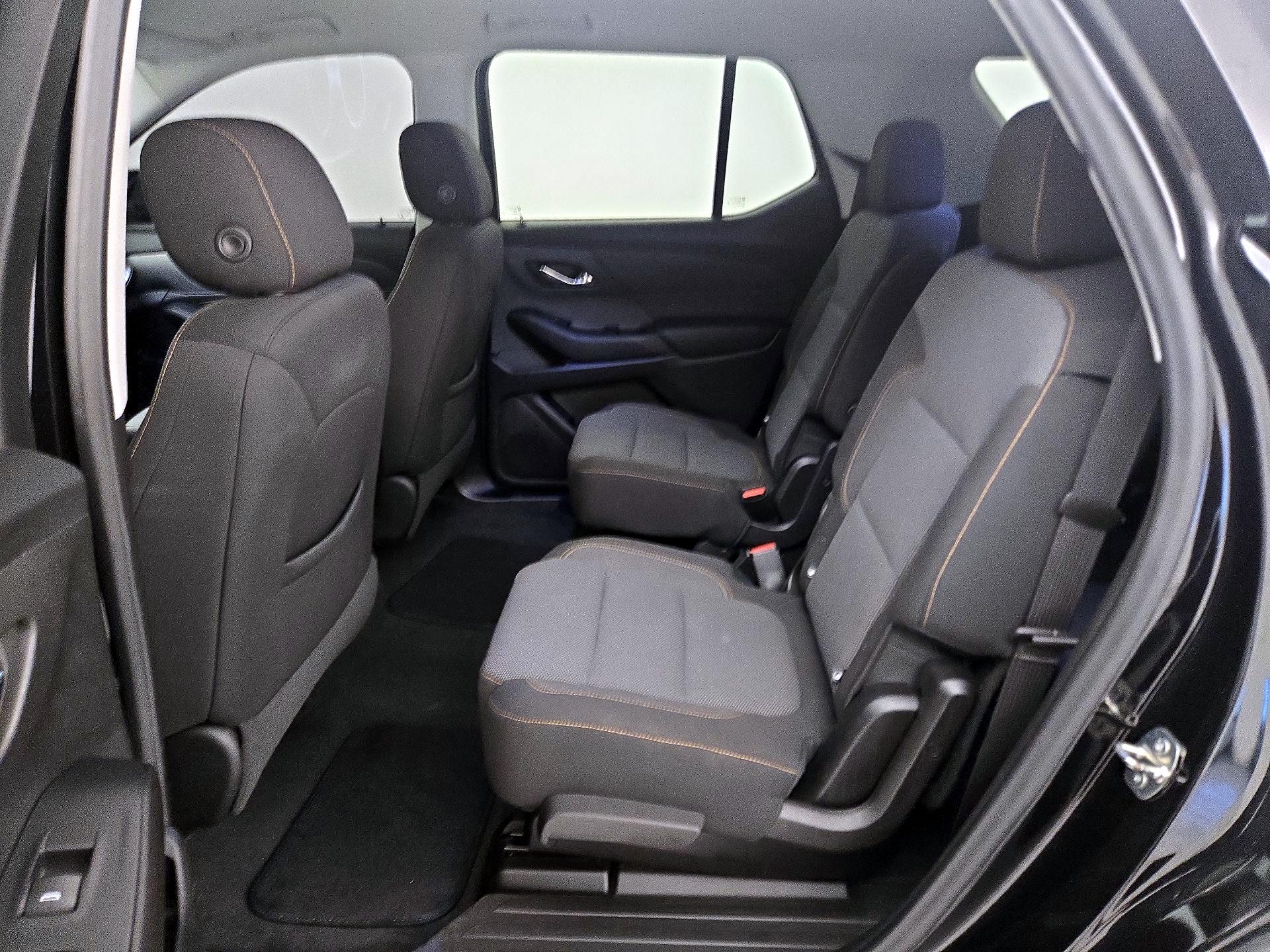 Thumbnail: 2021 Chevrolet Traverse - 19