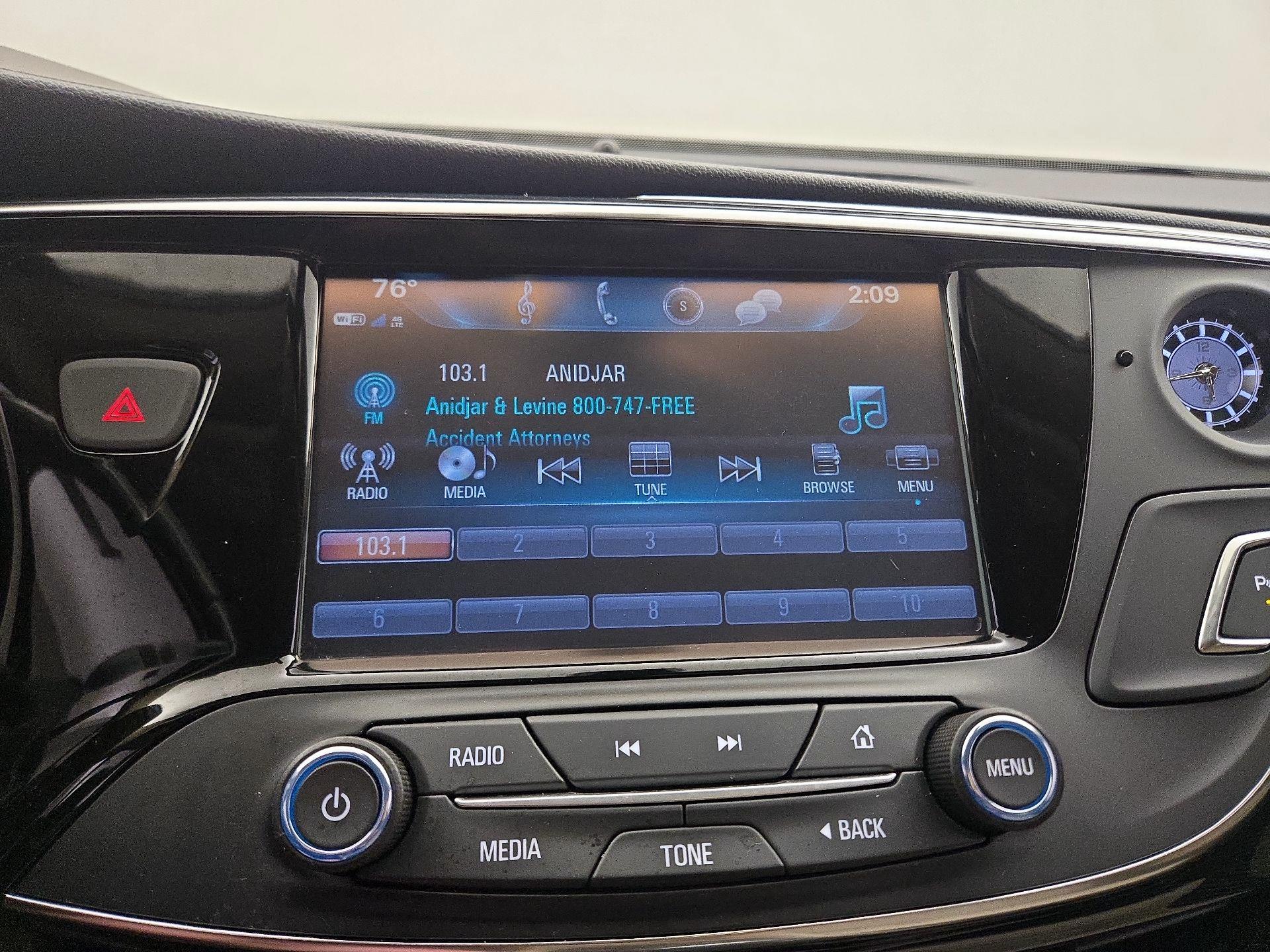 Thumbnail: 2017 Buick Envision - 15