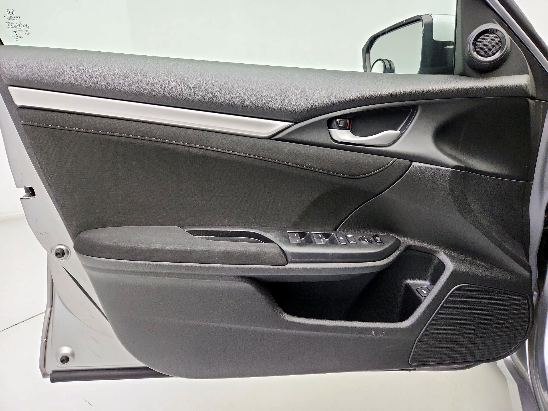 Thumbnail: 2018 Honda Civic - 12