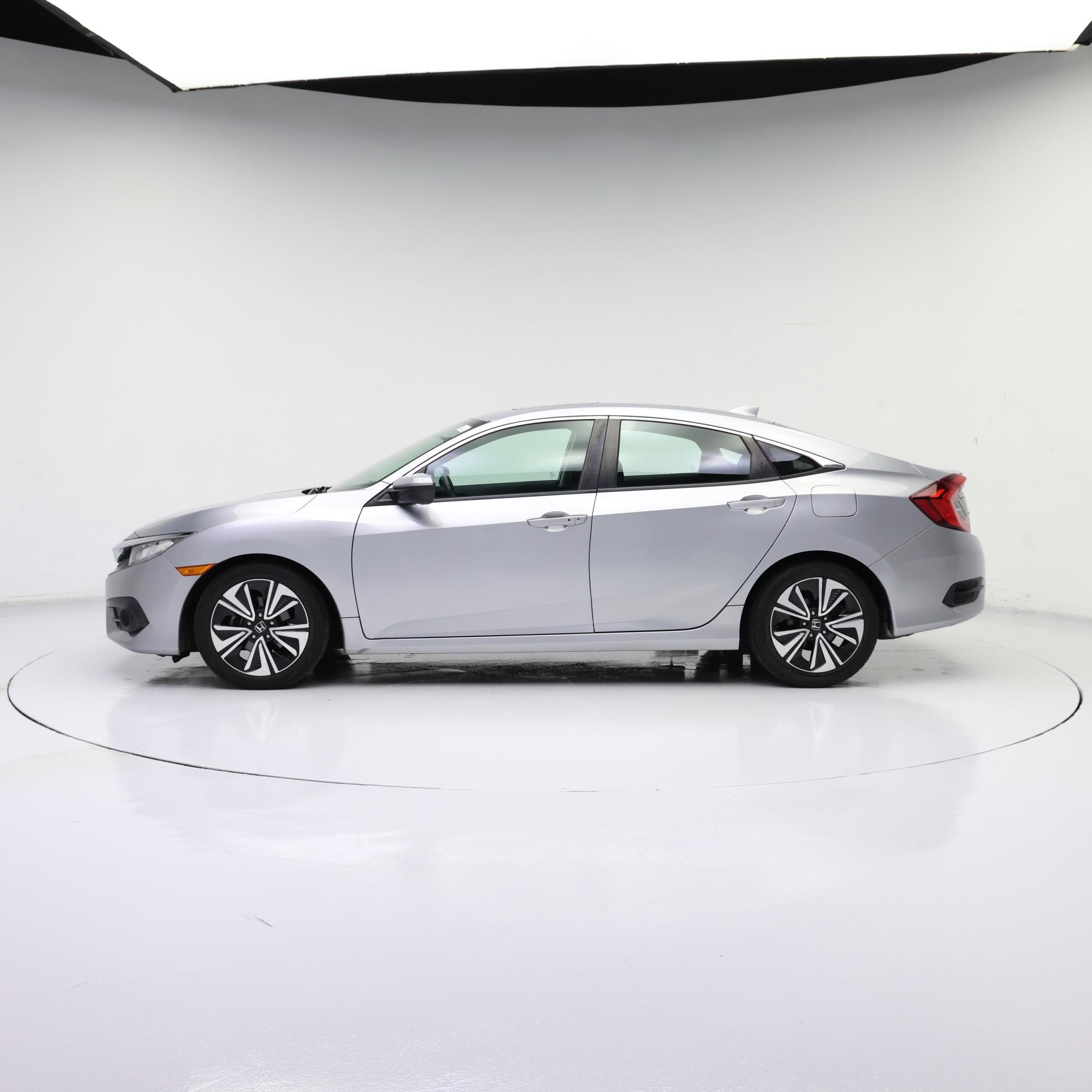 Thumbnail: 2018 Honda Civic - 3