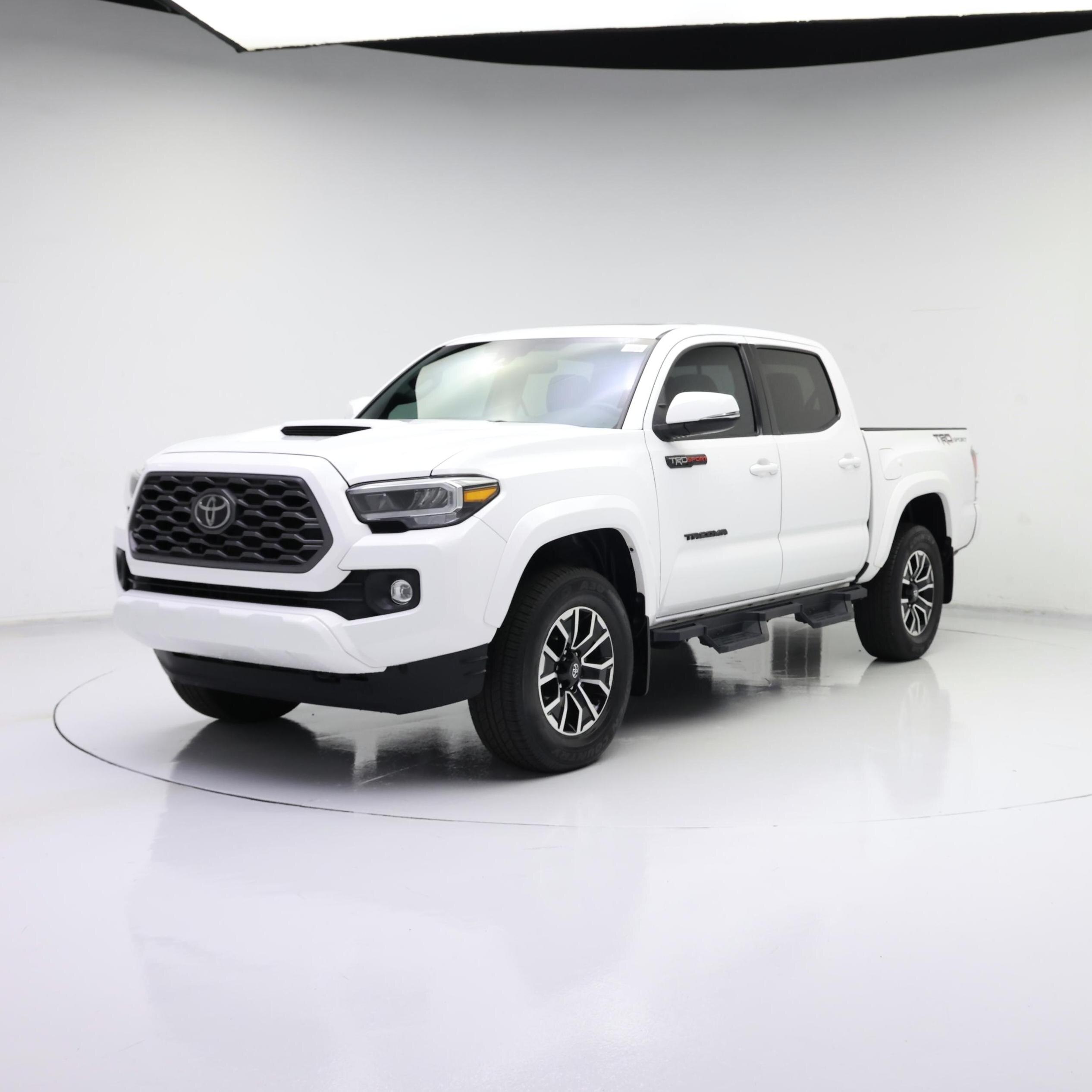 Thumbnail: 2022 Toyota Tacoma - 4