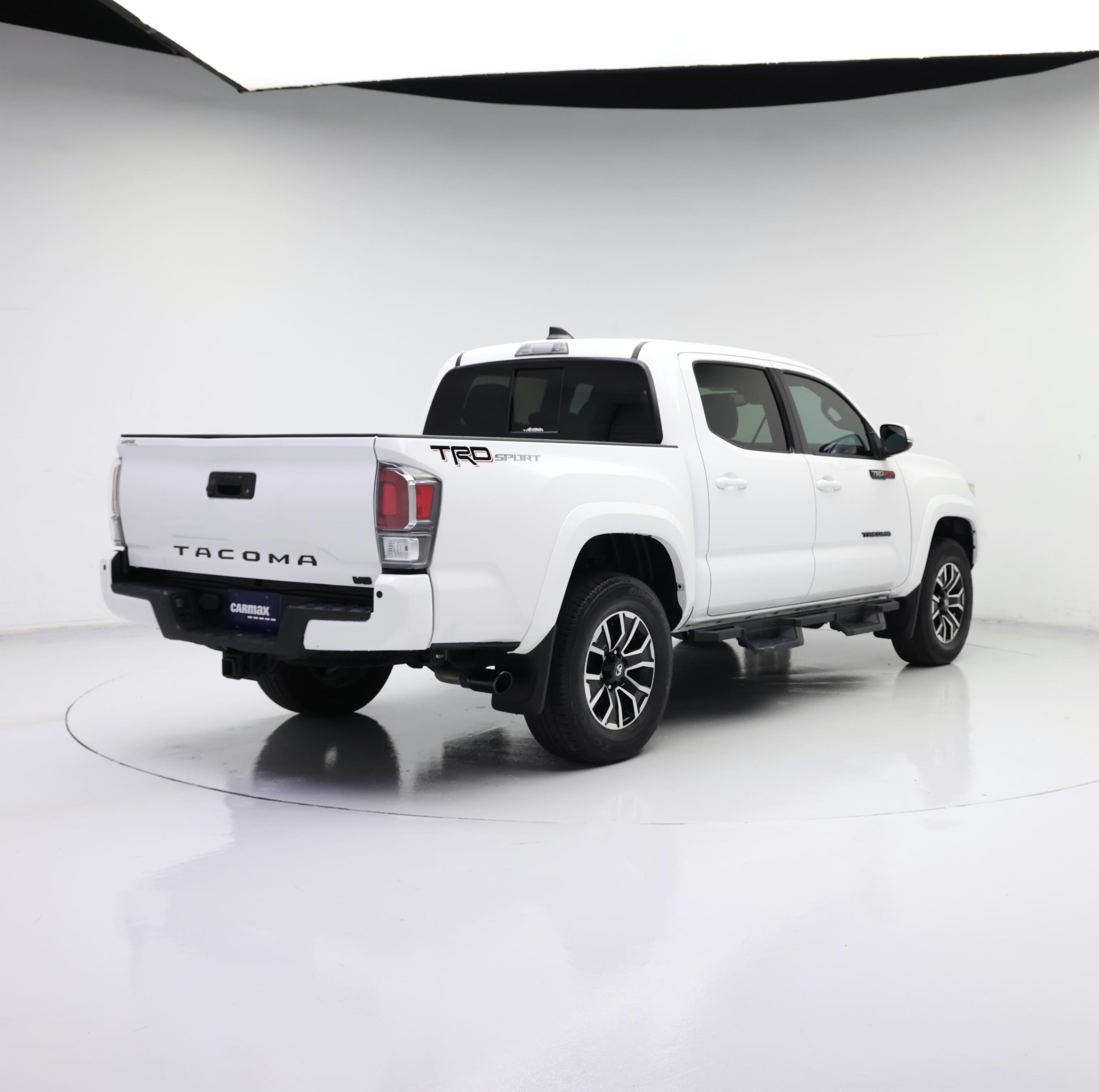 Thumbnail: 2022 Toyota Tacoma - 8