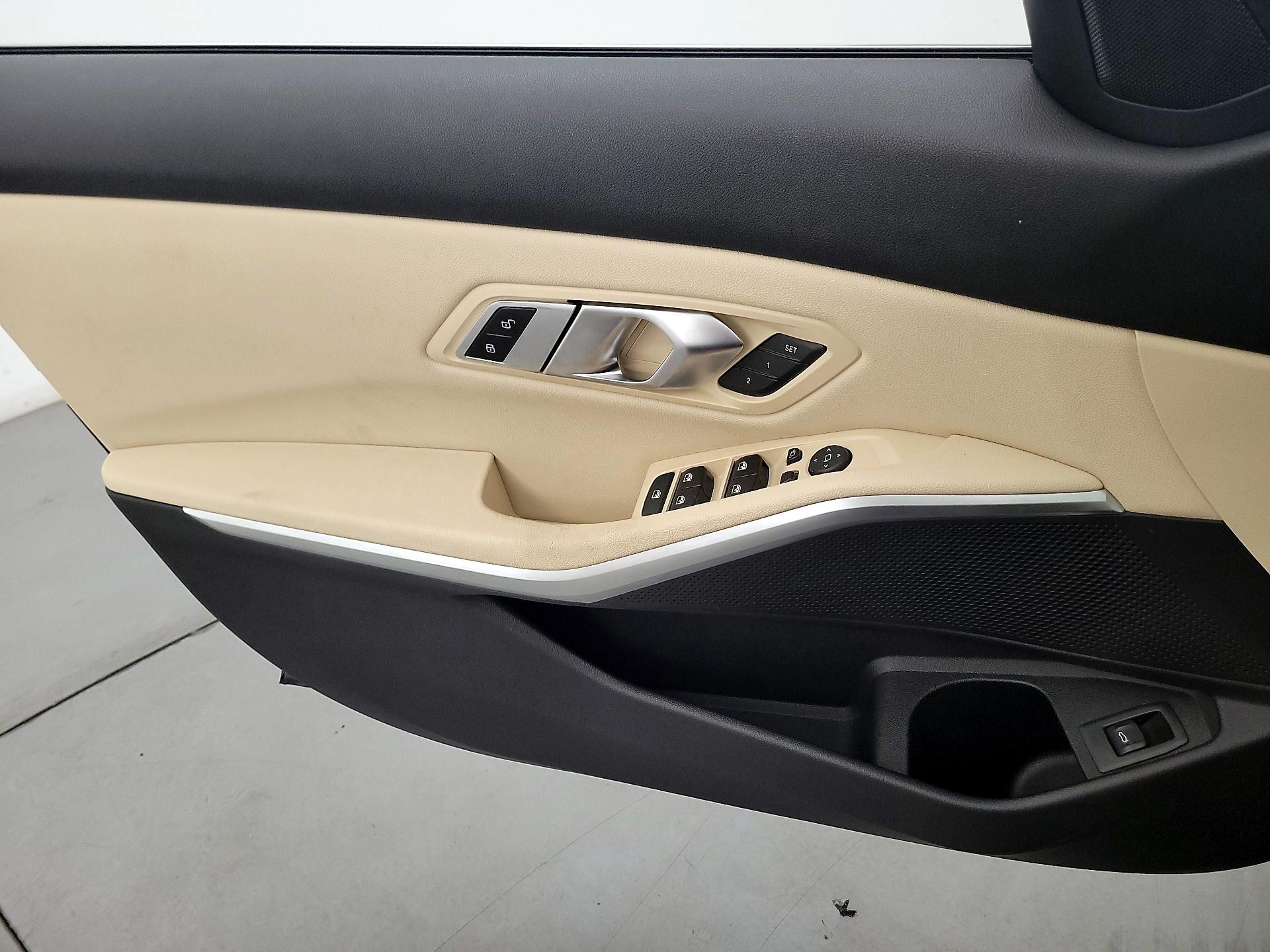 Thumbnail: 2020 BMW 3 Series - 12