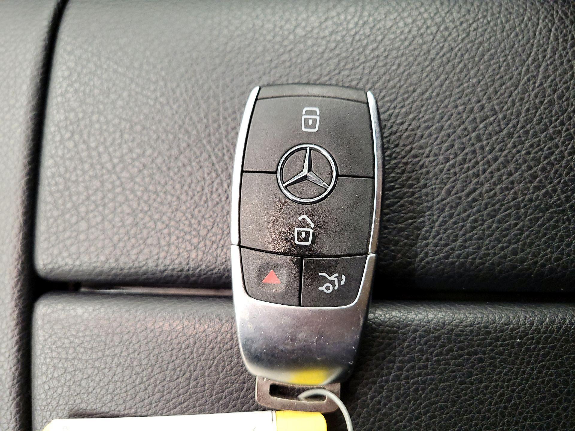 Thumbnail: 2021 Mercedes-Benz GLE - 18