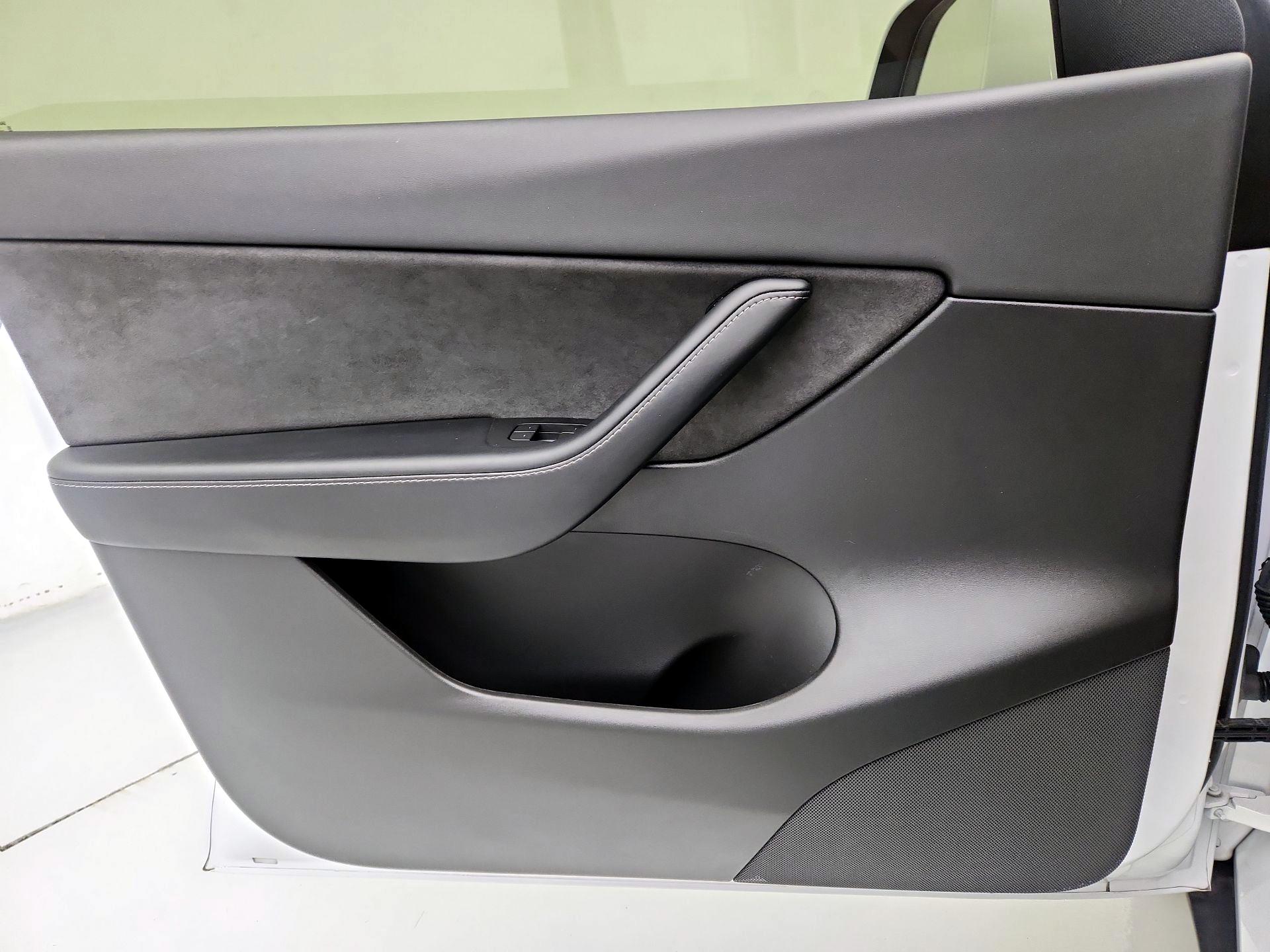 Thumbnail: 2021 Tesla Model Y - 12