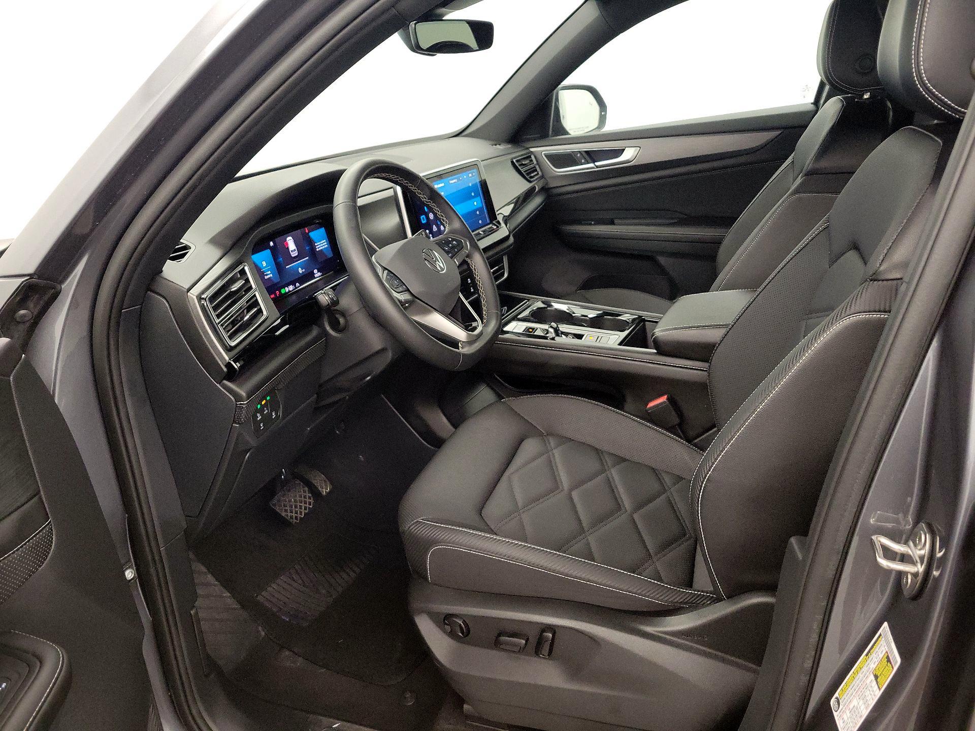 Thumbnail: 2024 Volkswagen Atlas - 11