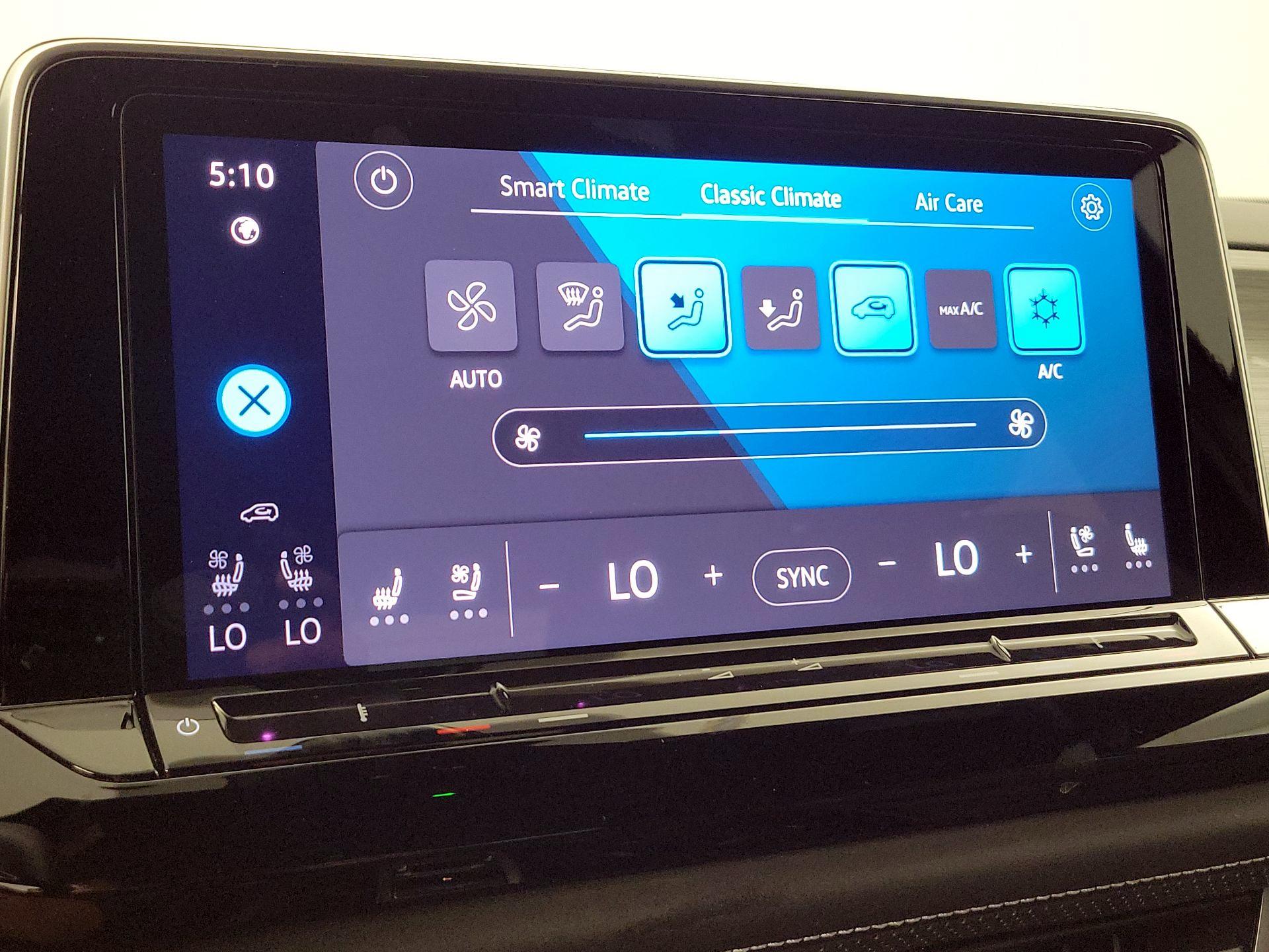 Thumbnail: 2024 Volkswagen Atlas - 16