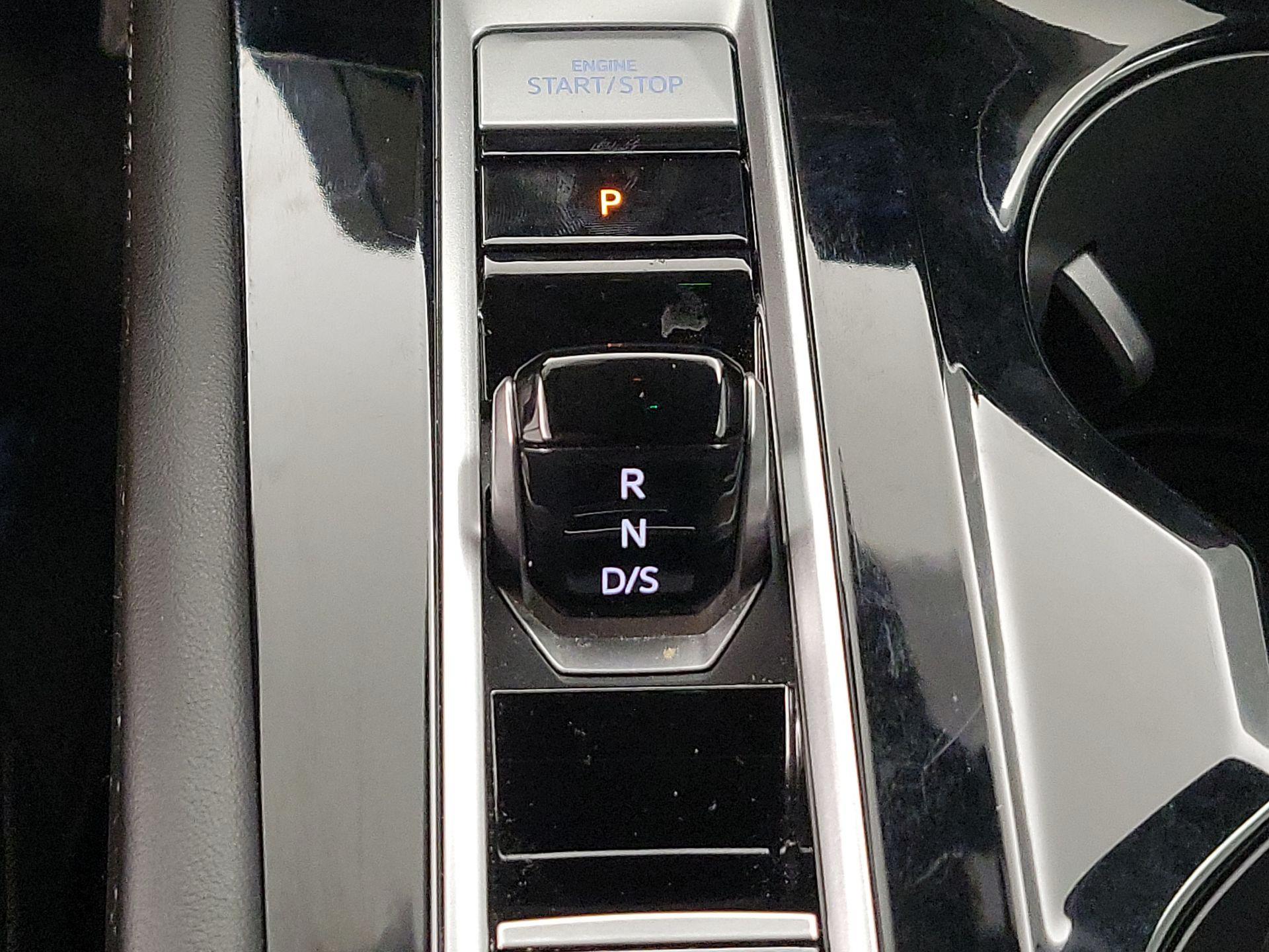 Thumbnail: 2024 Volkswagen Atlas - 17