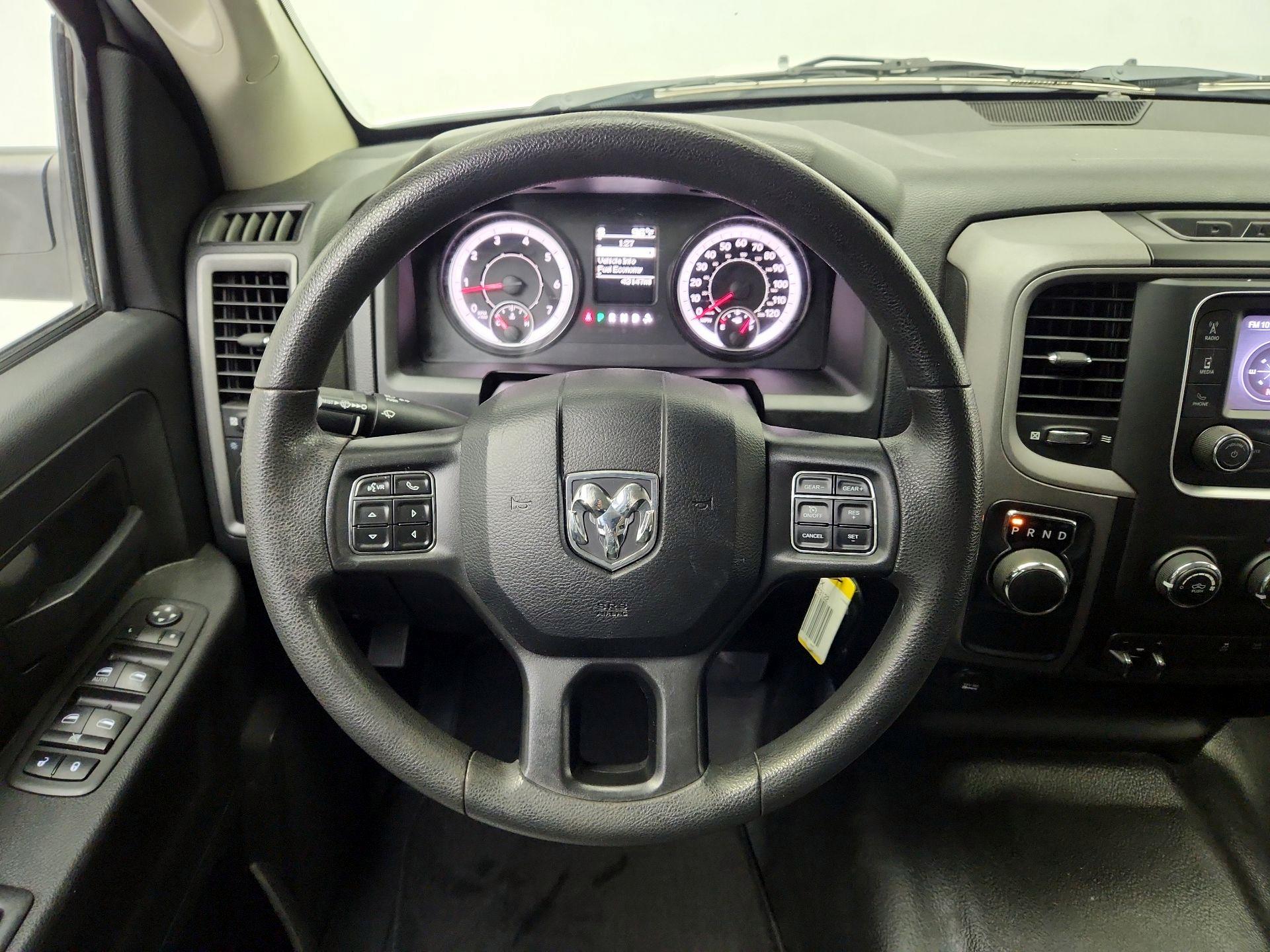 Thumbnail: 2021 RAM 1500 Classic - 10