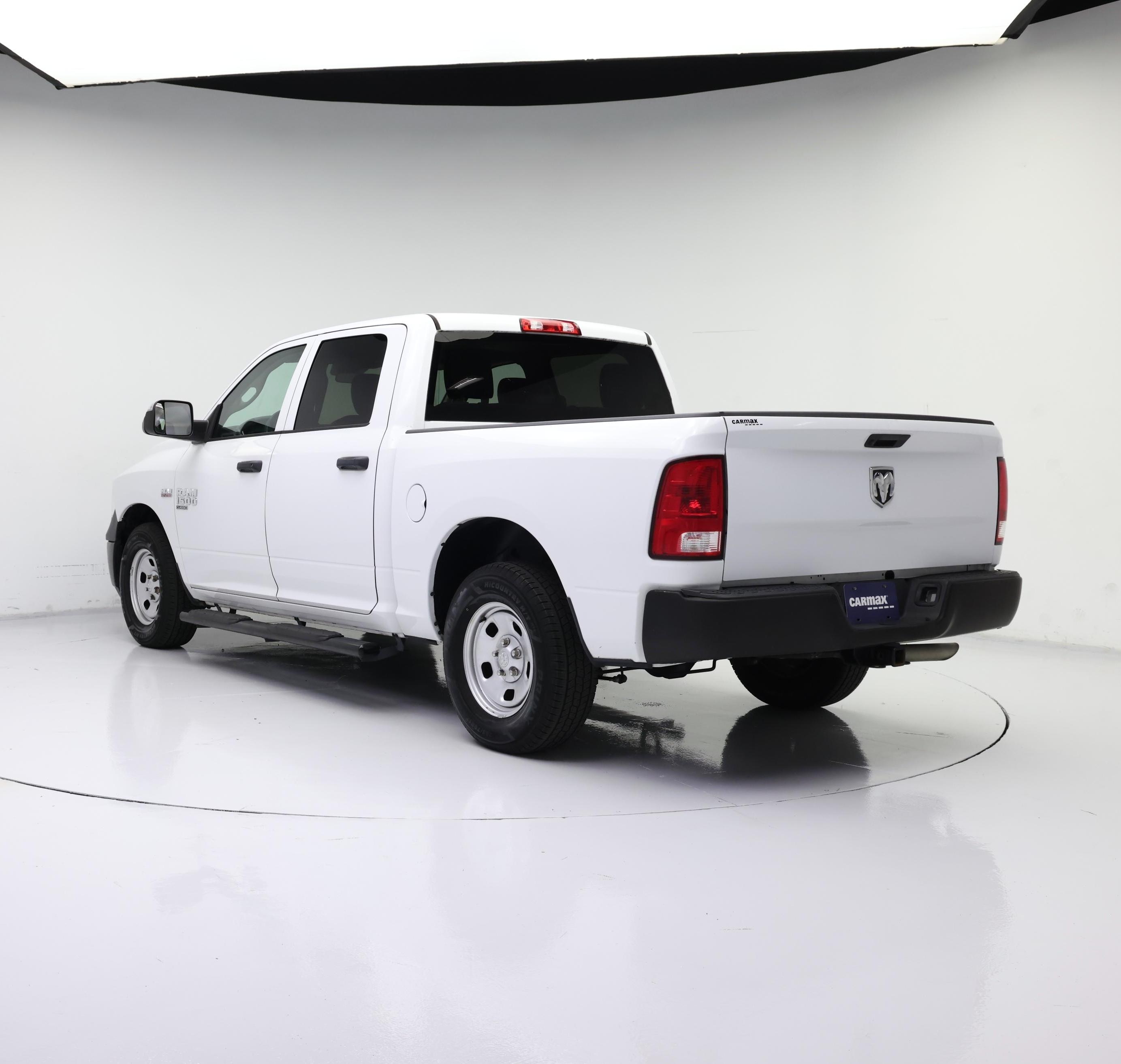 Thumbnail: 2021 RAM 1500 Classic - 2