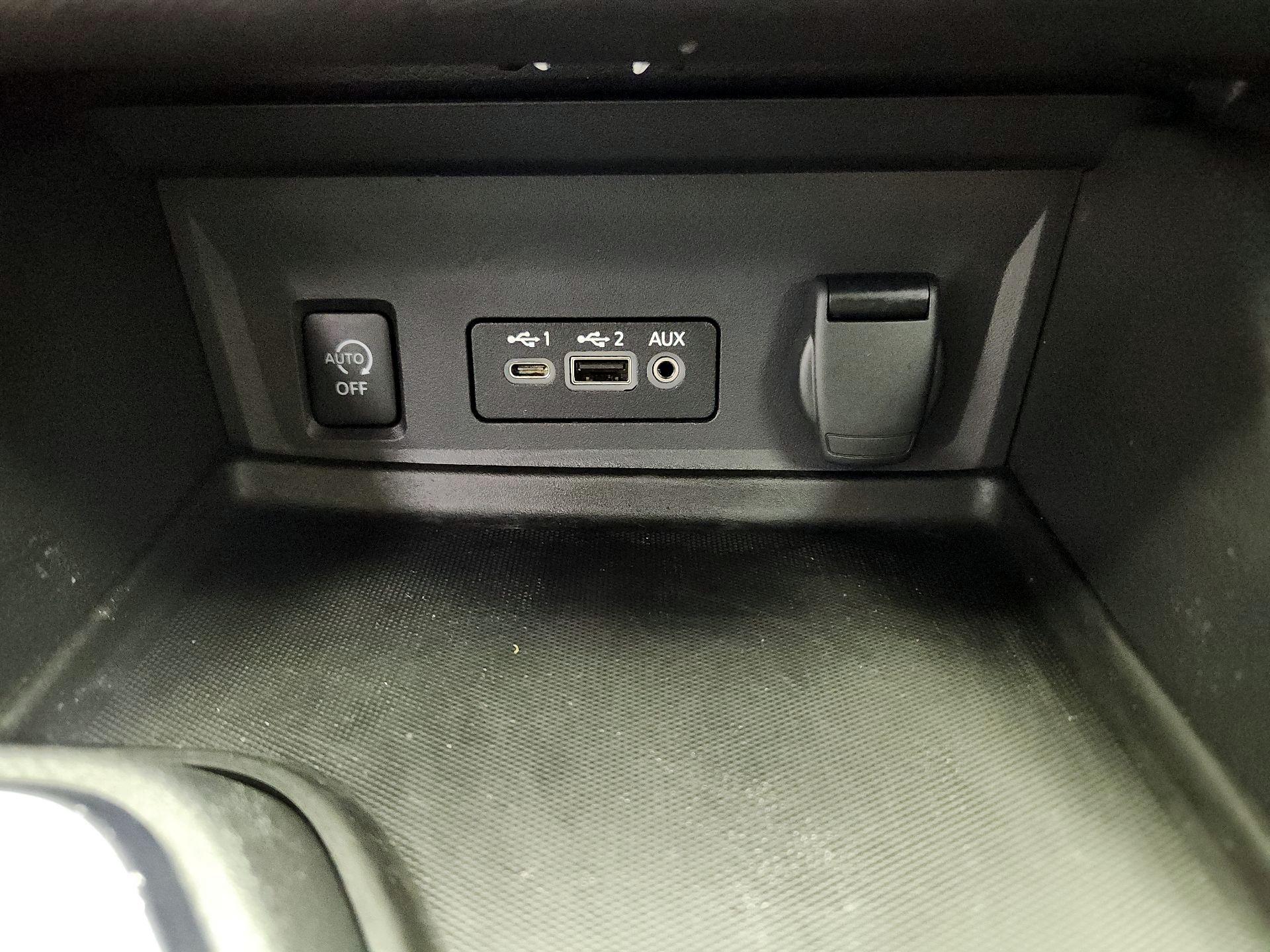 Thumbnail: 2024 Nissan Sentra - 18