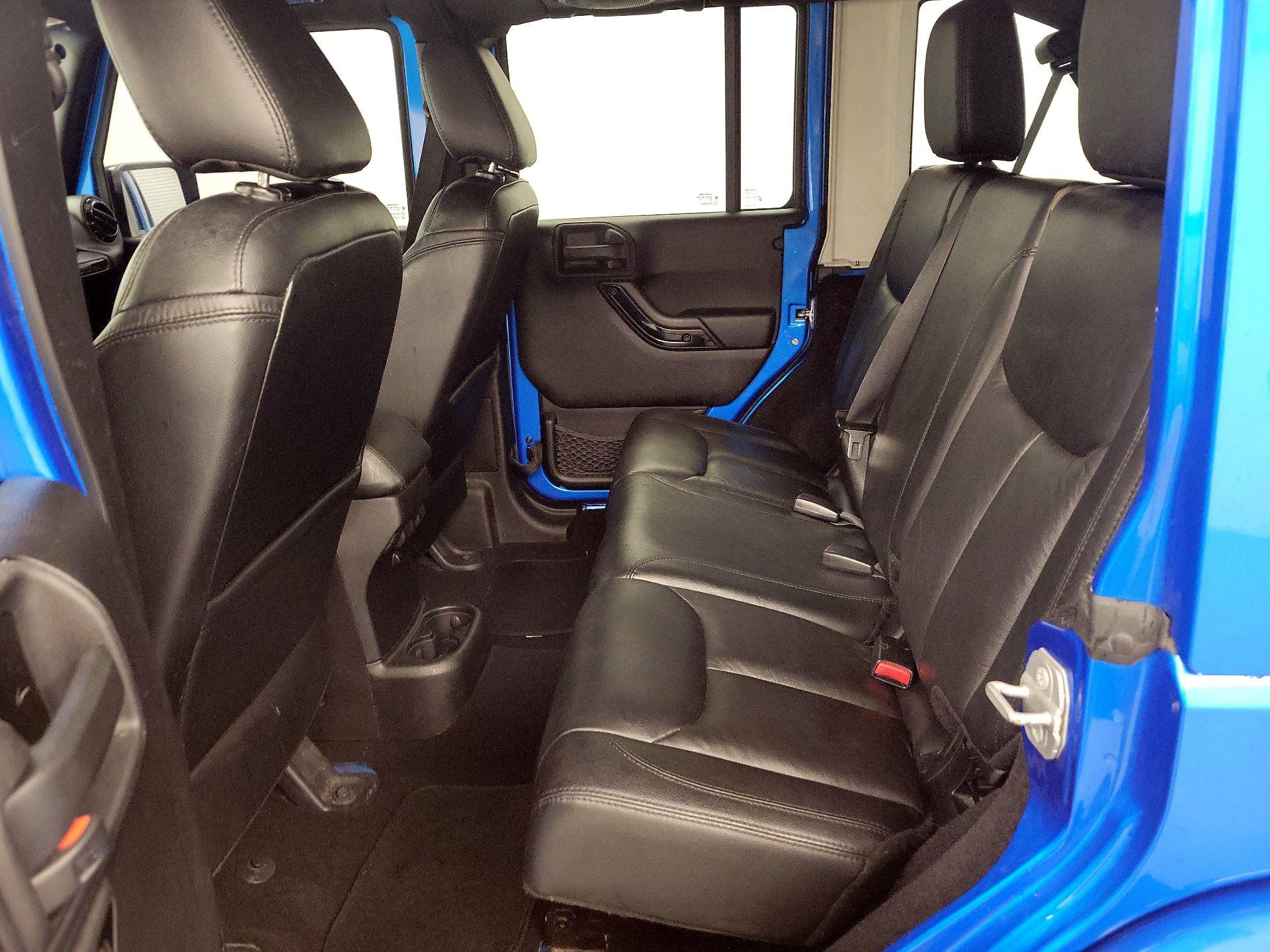 Thumbnail: 2014 Jeep Wrangler - 18