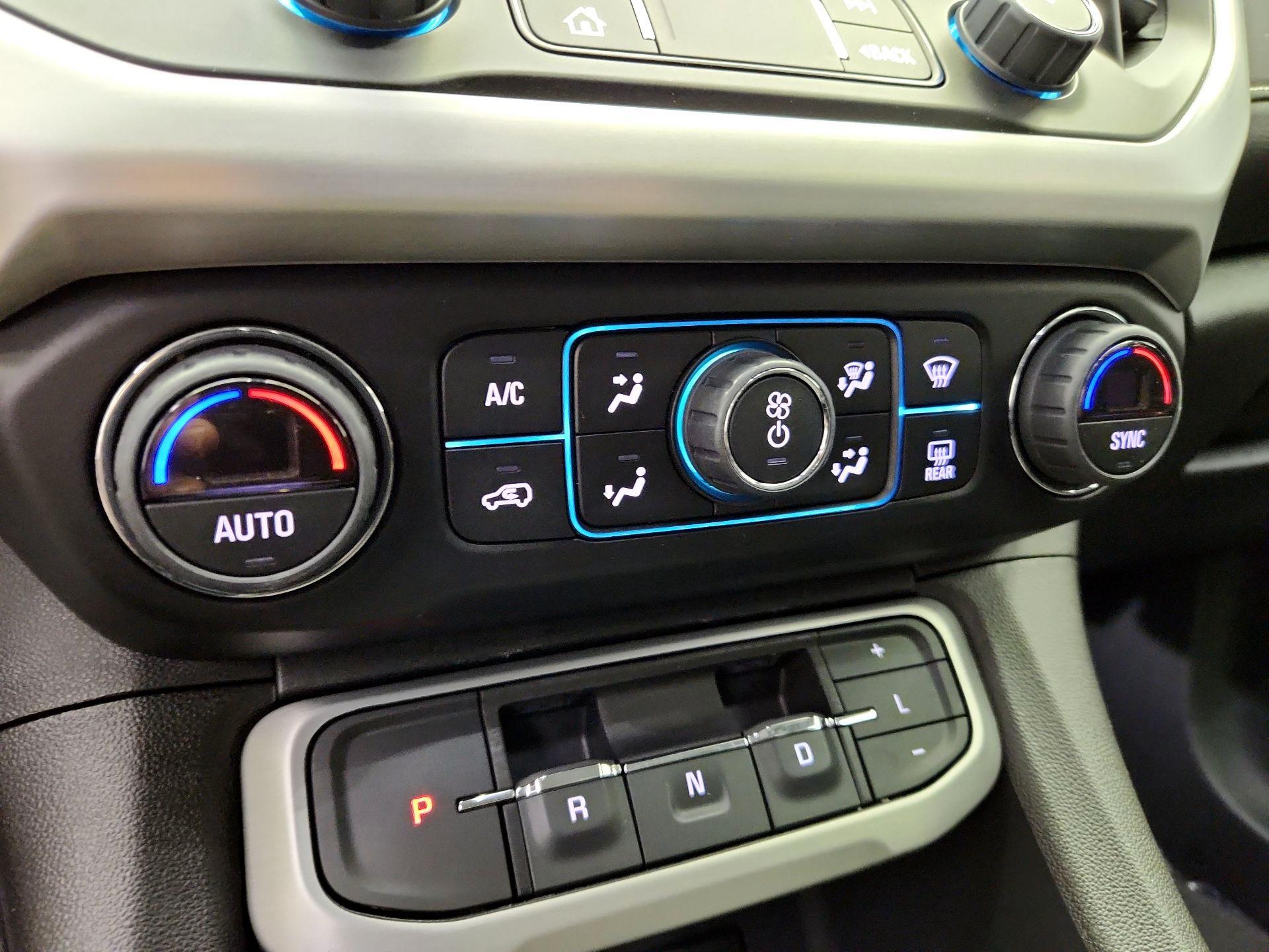 Thumbnail: 2023 GMC Acadia - 16