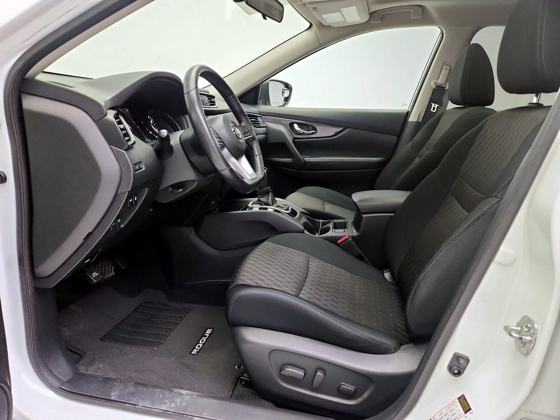 Thumbnail: 2018 Nissan Rogue - 11