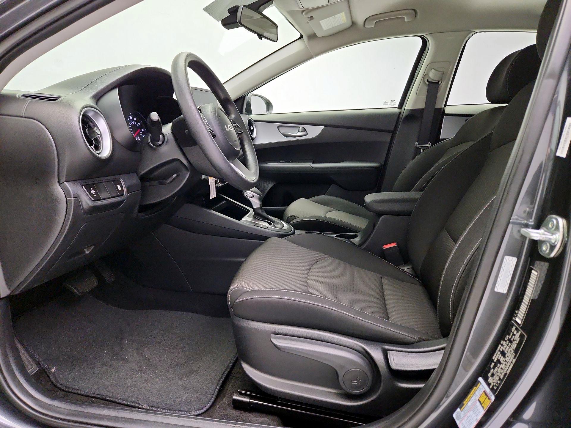 Thumbnail: 2024 Kia Forte - 11