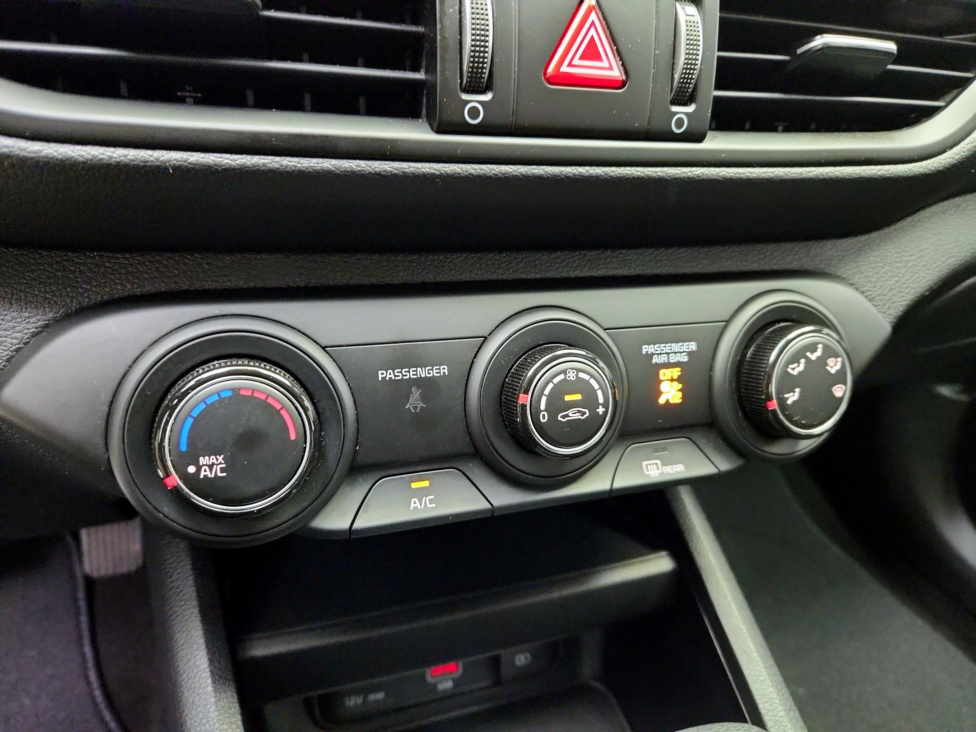 Thumbnail: 2024 Kia Forte - 16