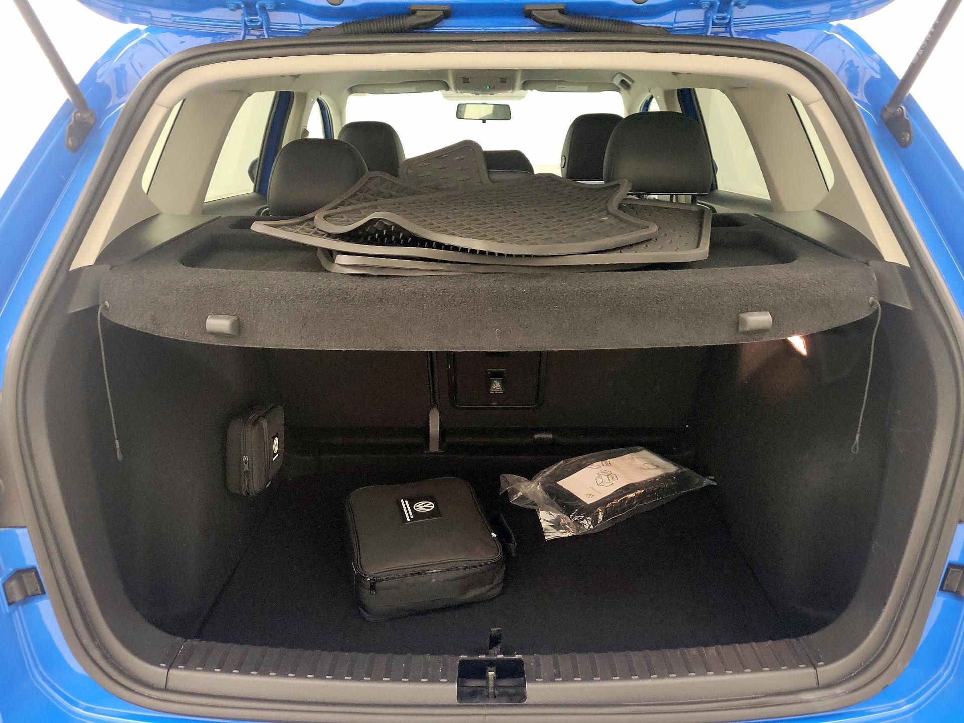 Thumbnail: 2022 Volkswagen Taos - 20