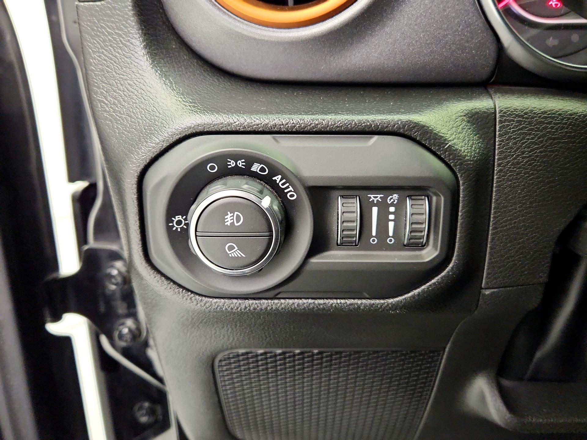 Thumbnail: 2022 Jeep Gladiator - 13