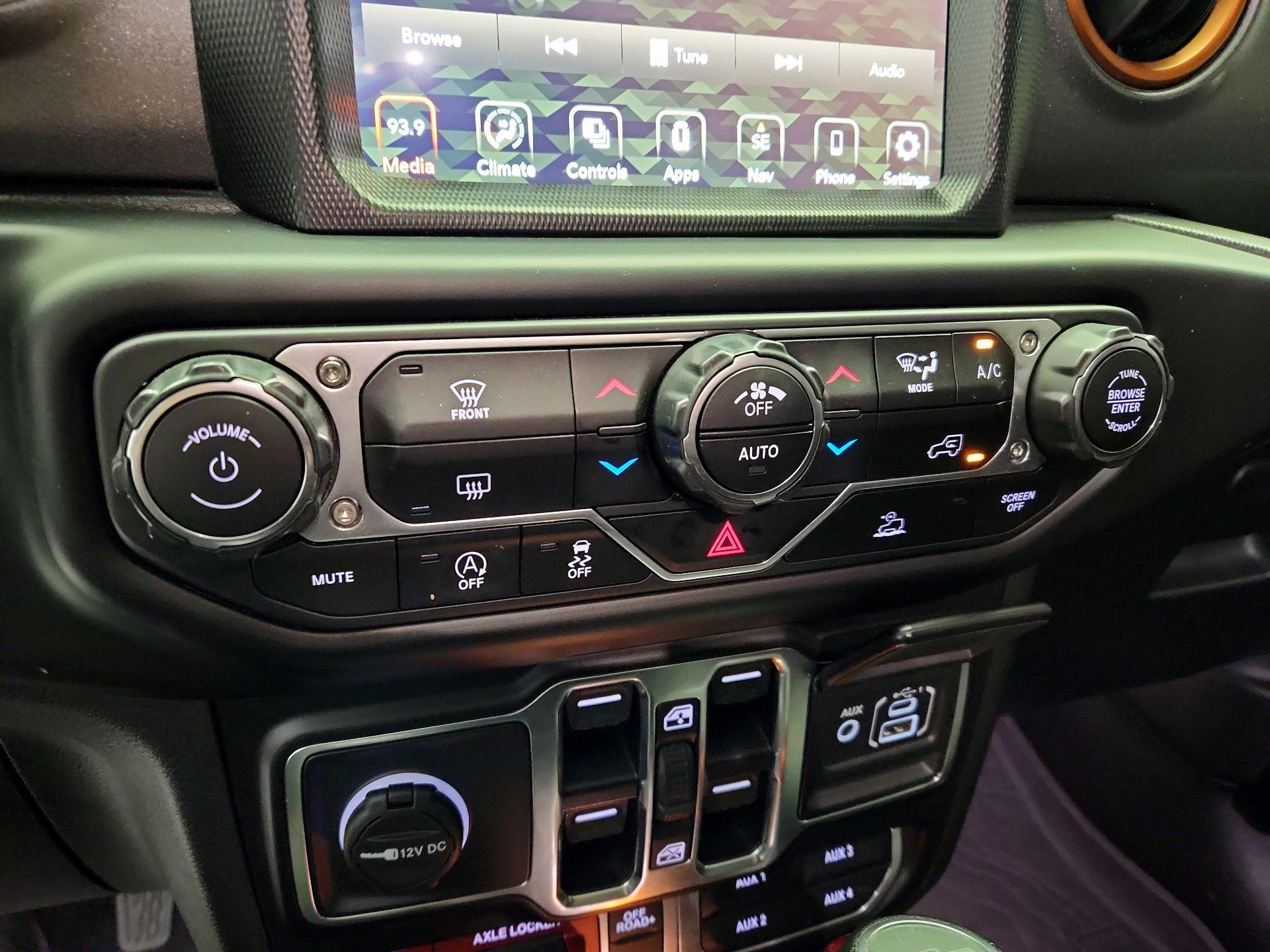 Thumbnail: 2022 Jeep Gladiator - 17