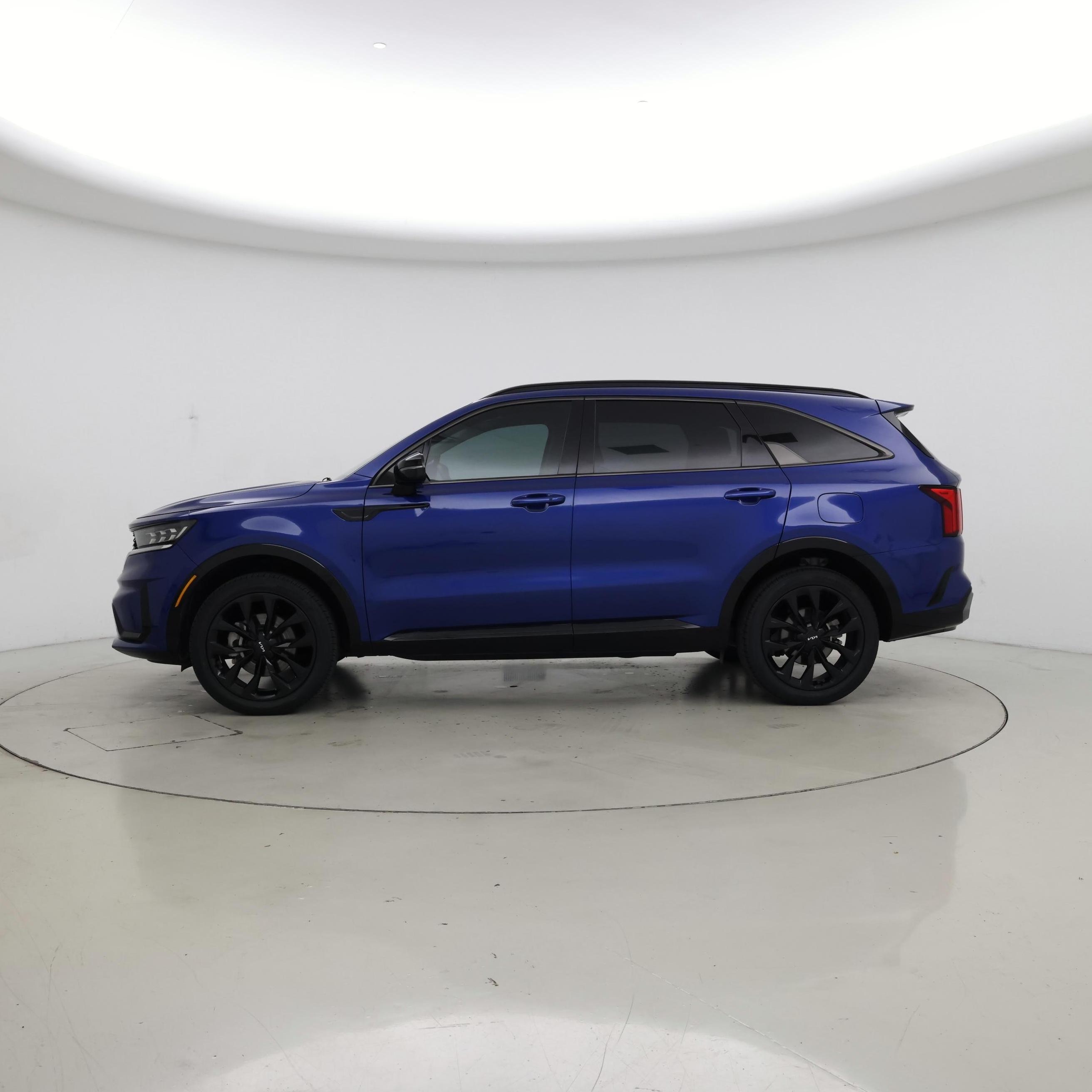 Thumbnail: 2023 Kia Sorento - 3