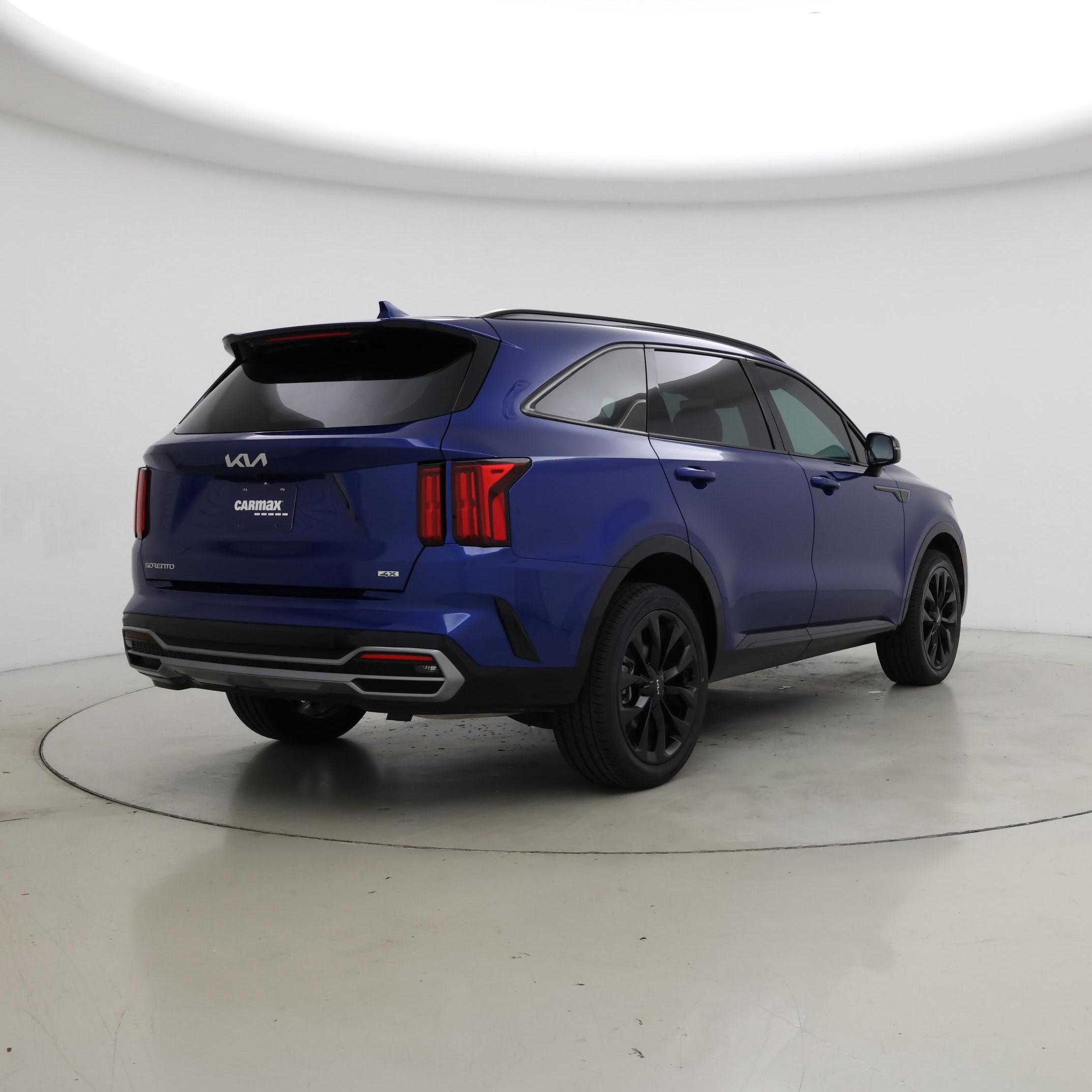 Thumbnail: 2023 Kia Sorento - 8