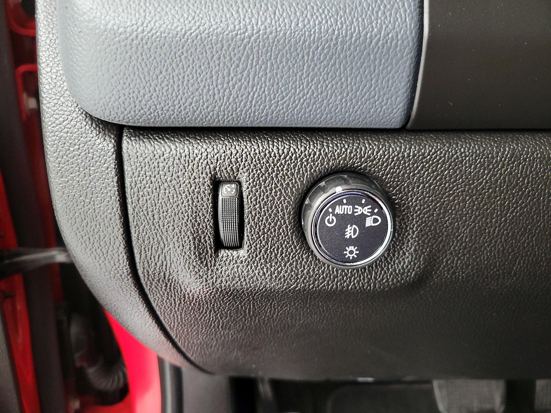 Thumbnail: 2016 Chevrolet Colorado - 13