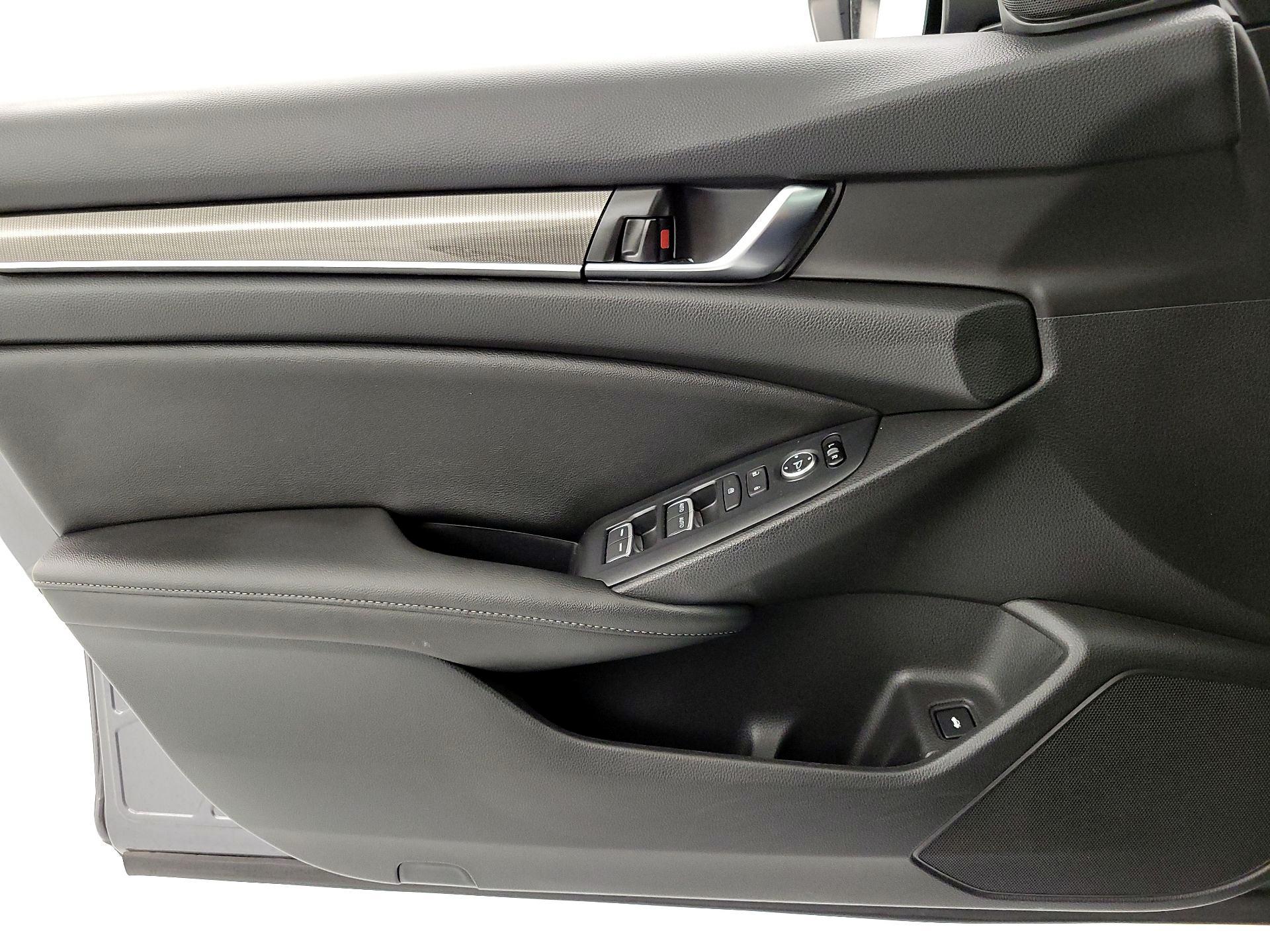 Thumbnail: 2020 Honda Accord - 12