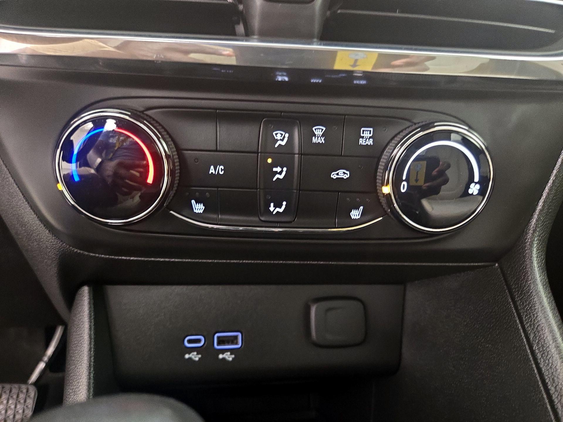Thumbnail: 2024 Buick Encore GX - 16