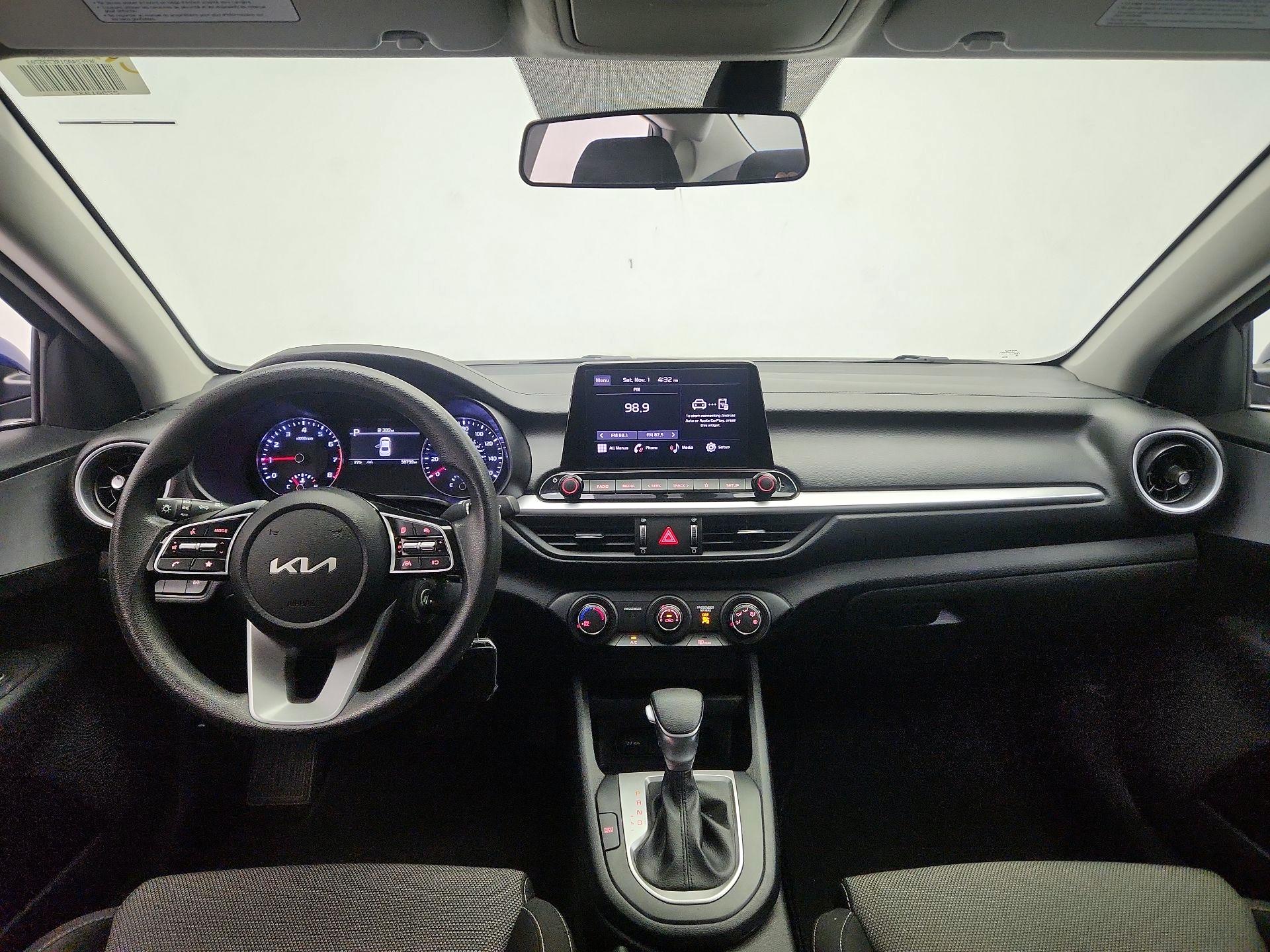 Thumbnail: 2024 Kia Forte - 9