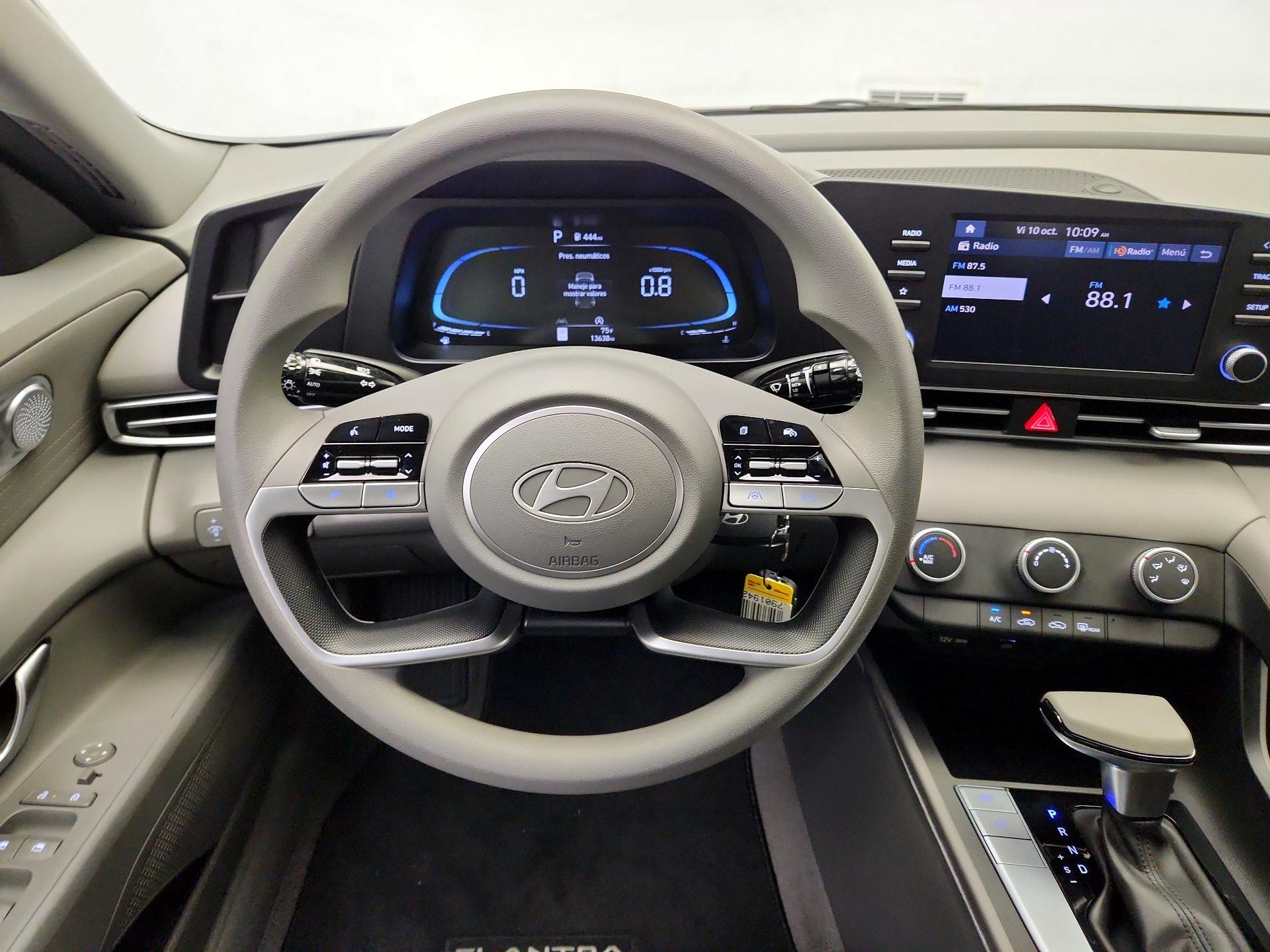 Thumbnail: 2024 Hyundai Elantra - 10