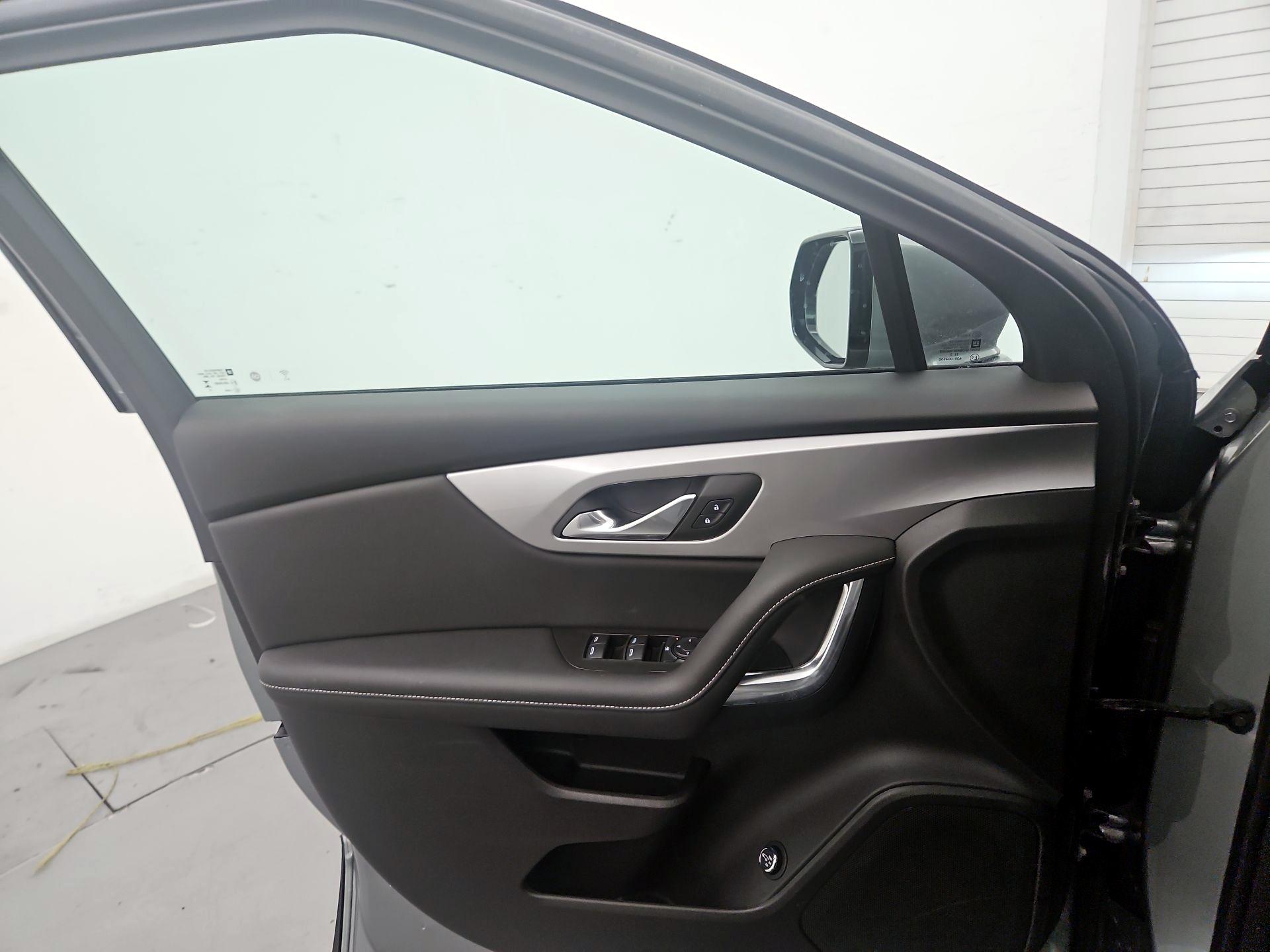 Thumbnail: 2023 Chevrolet Blazer - 12