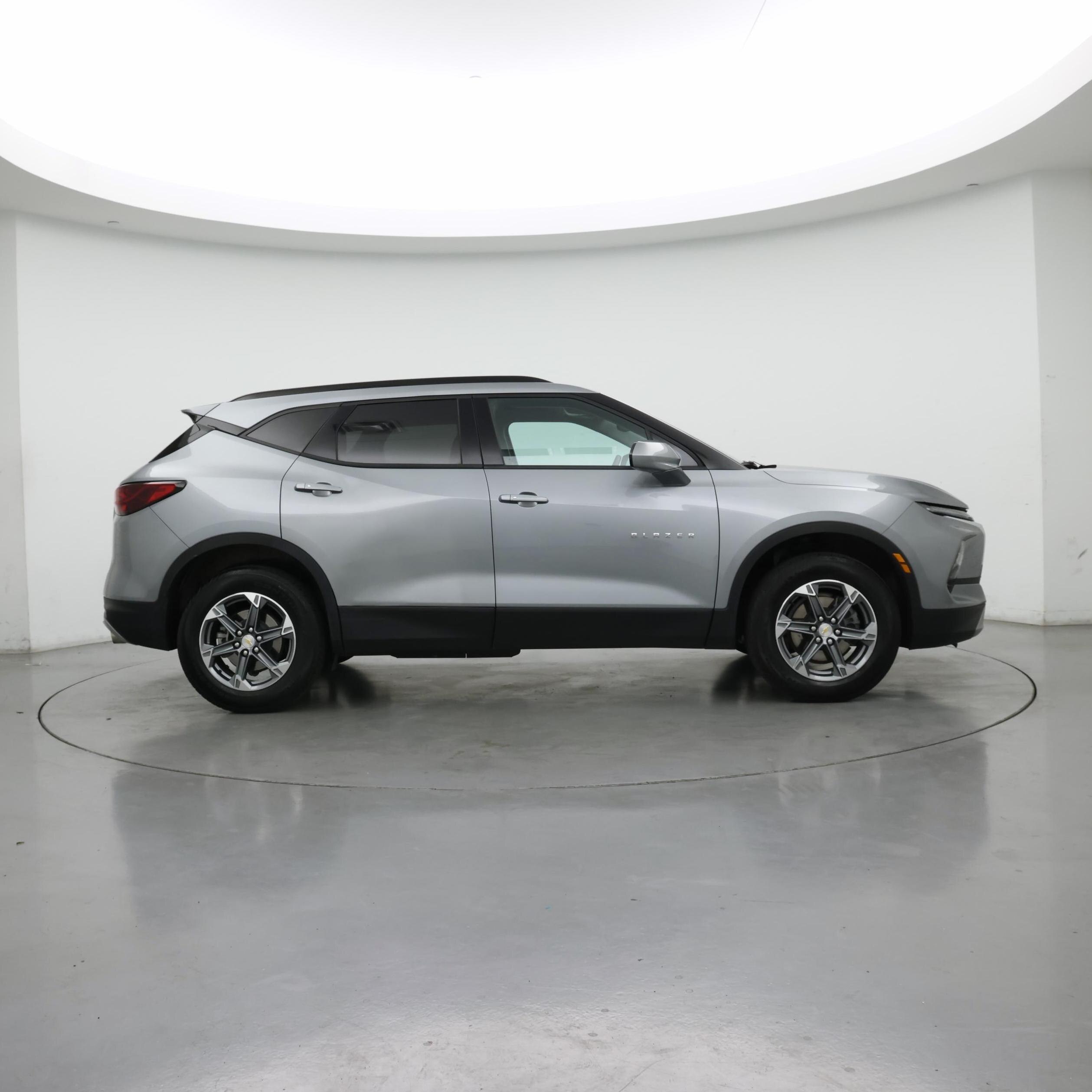 Thumbnail: 2023 Chevrolet Blazer - 7