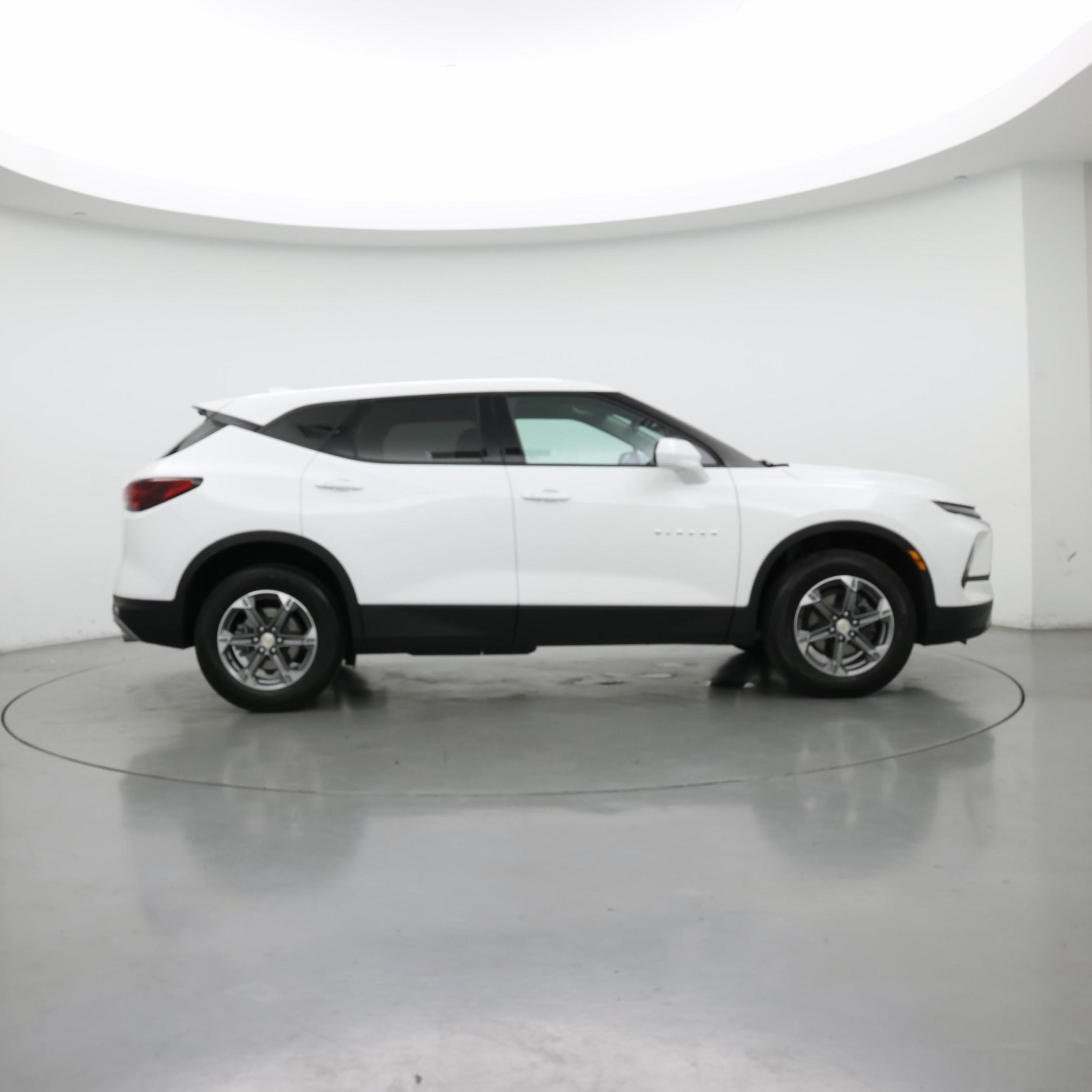 Thumbnail: 2023 Chevrolet Blazer - 7